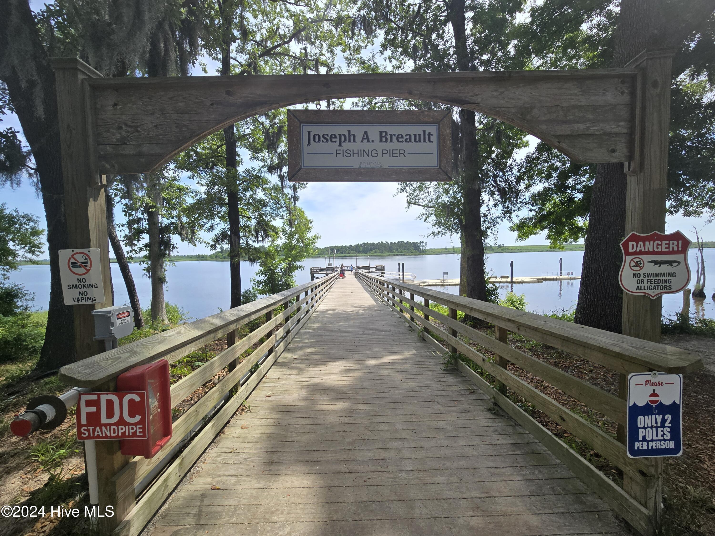 100515198 | Photo 44