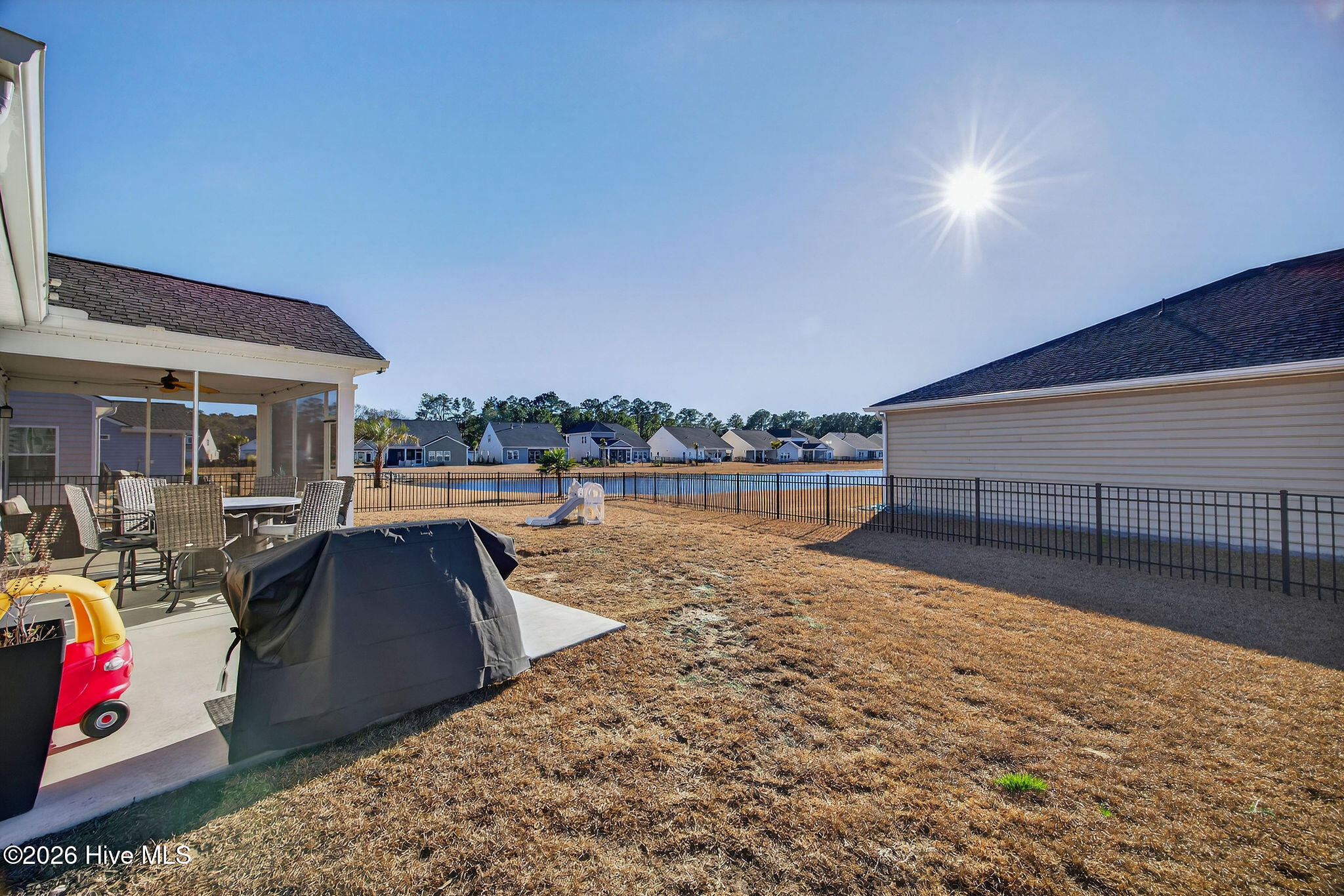 100550096 | Photo 53