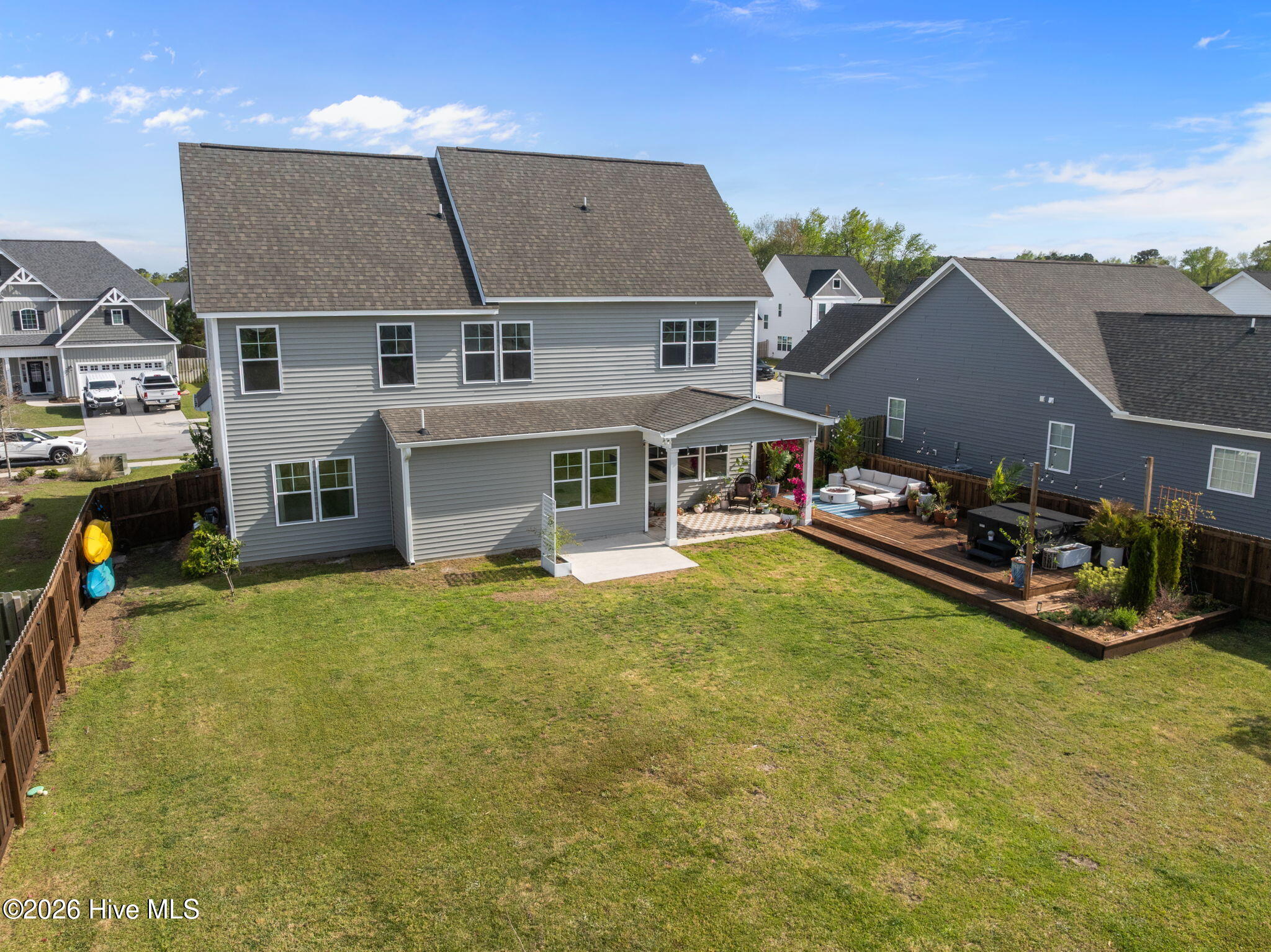 100566111 | Photo 50