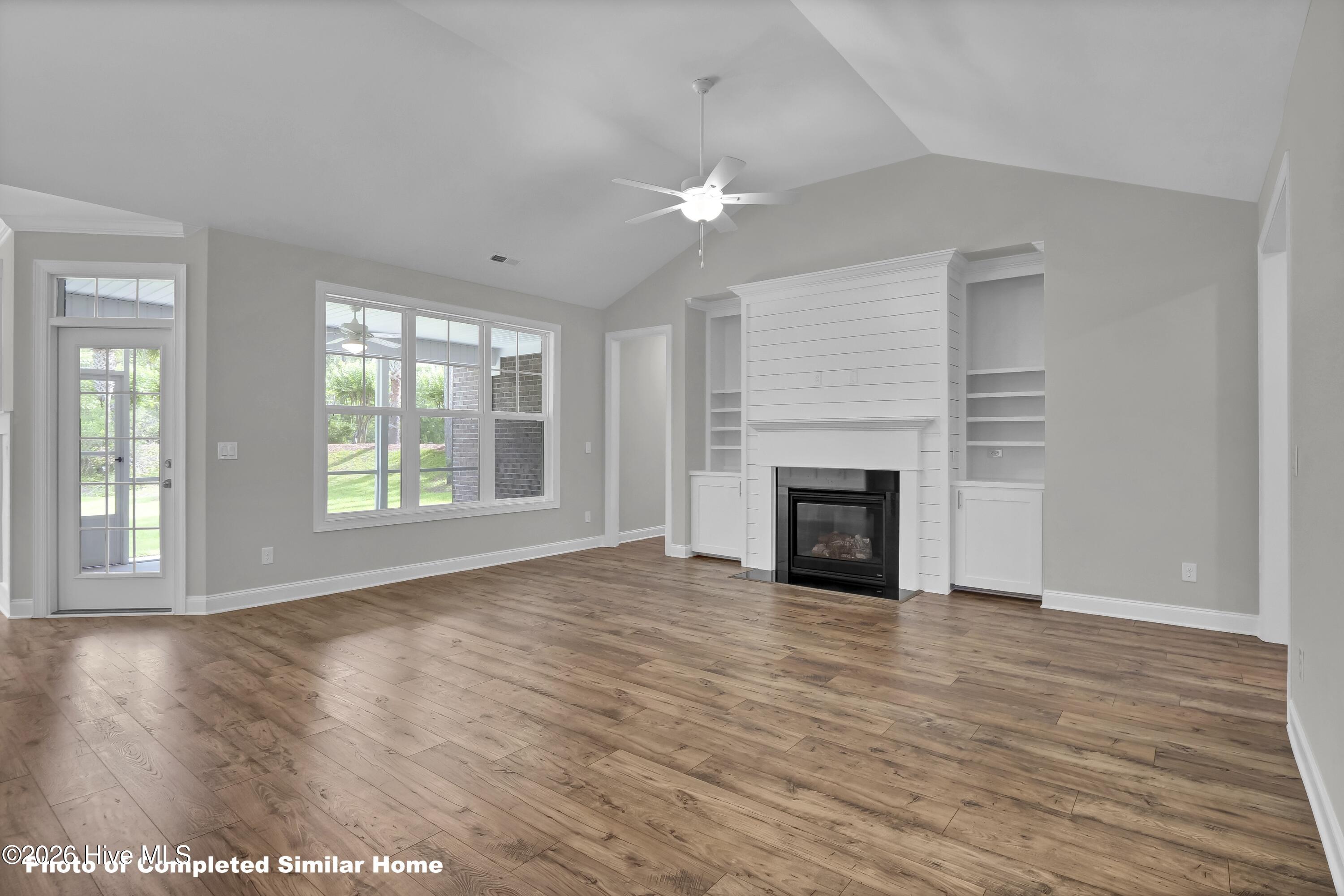 100550994 | Photo 11