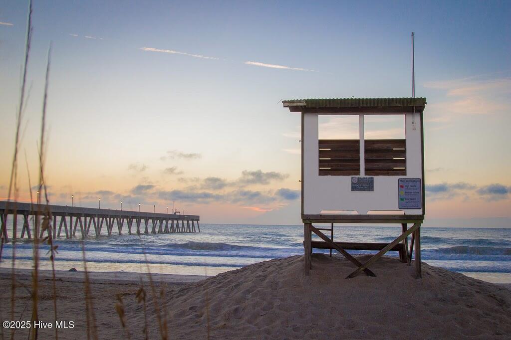 100557048 | Photo 45