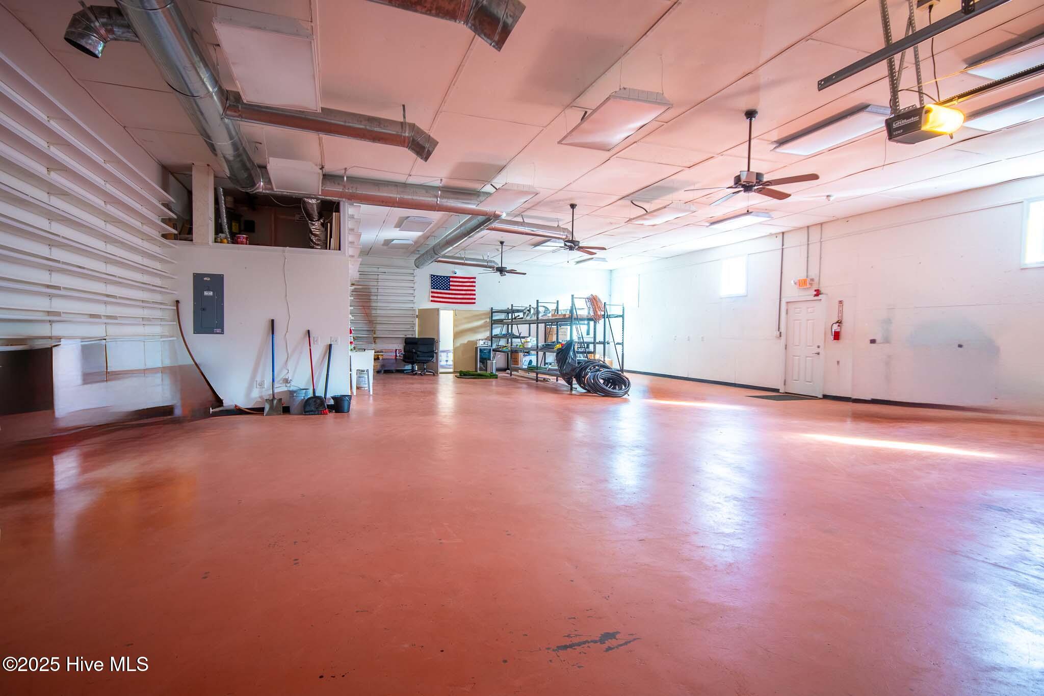 100506514 | Photo 17