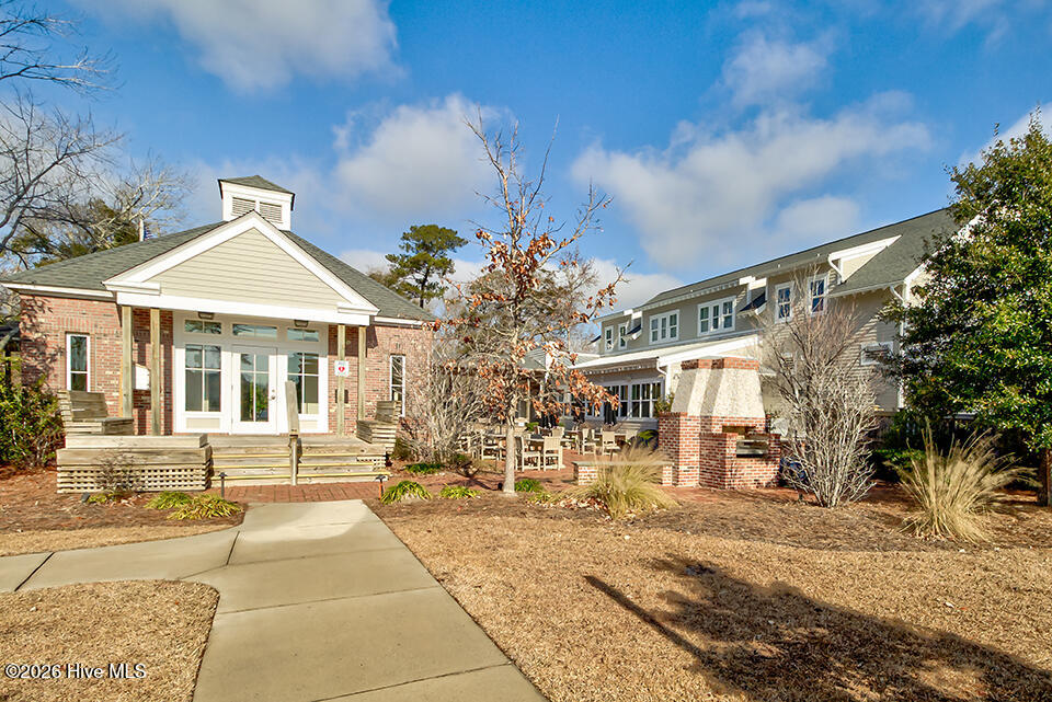 100548216 | Photo 54