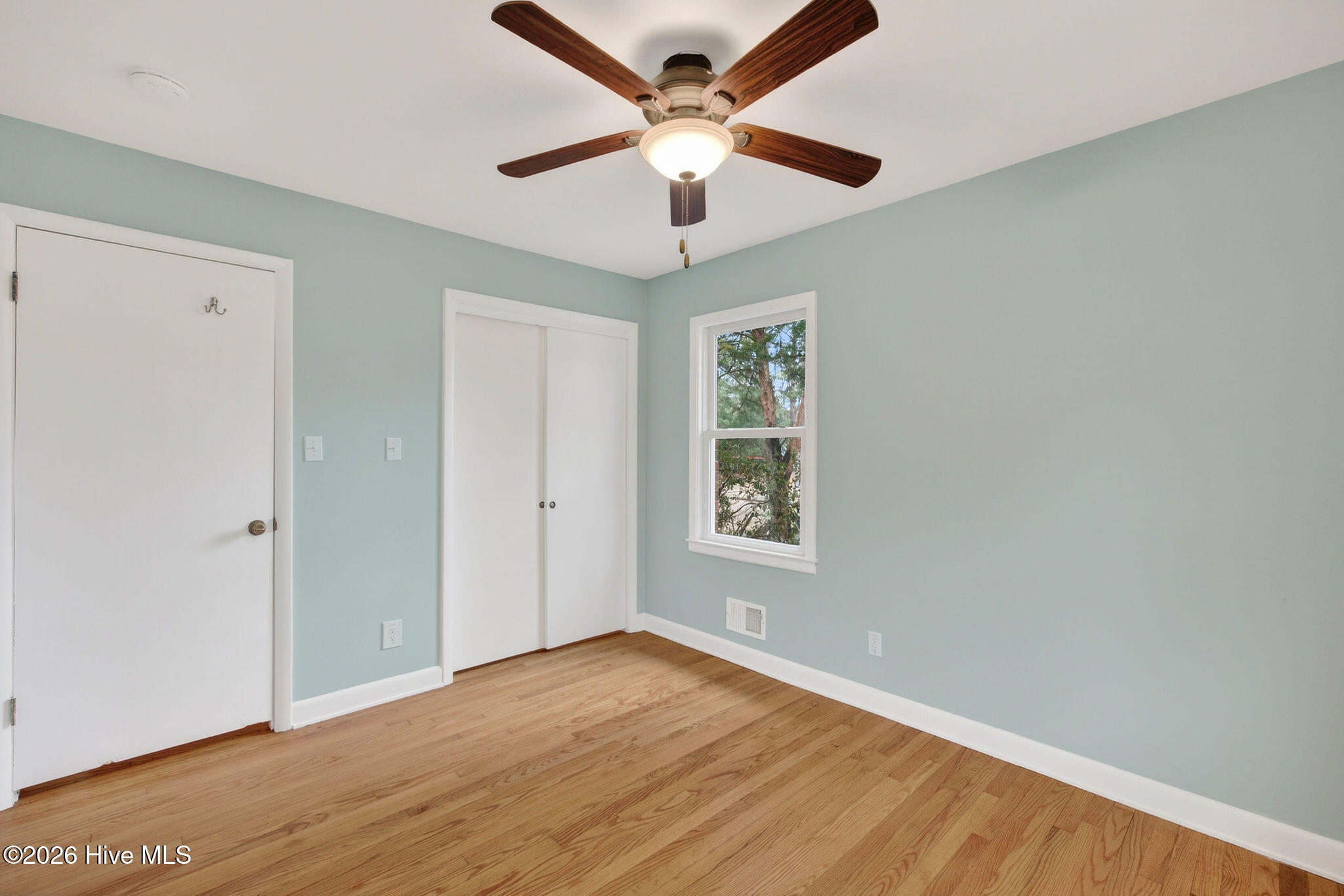 100557140 | Photo 28