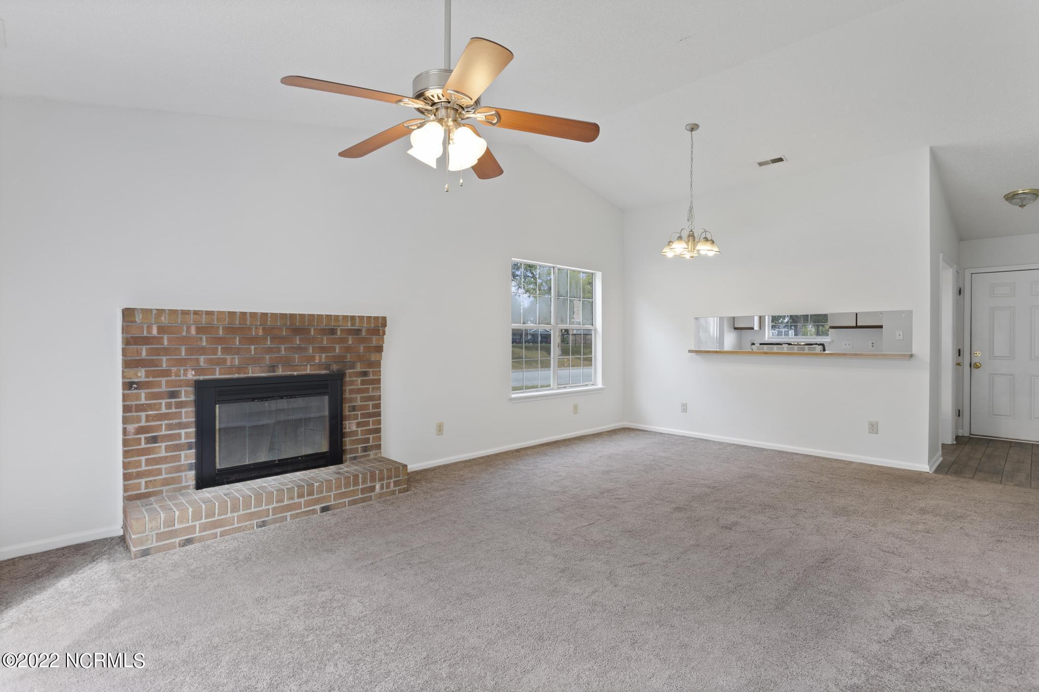 100550644 | Photo 11