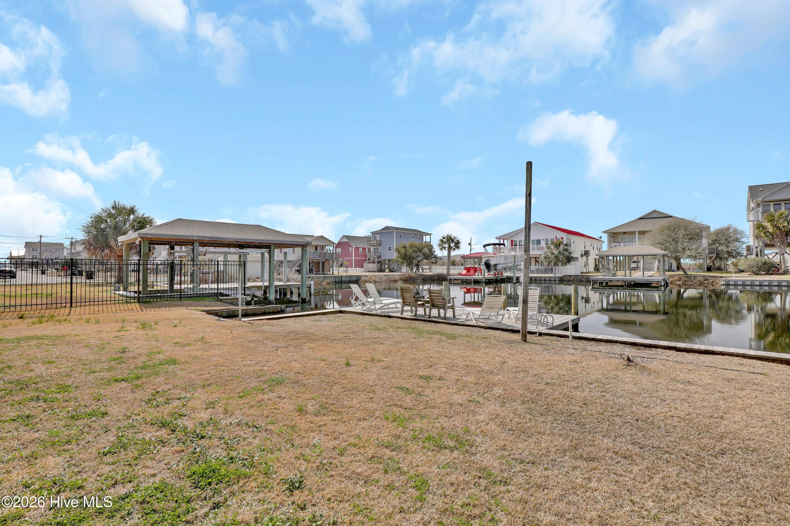 1017 1st Street, Surf City, NC, 28445