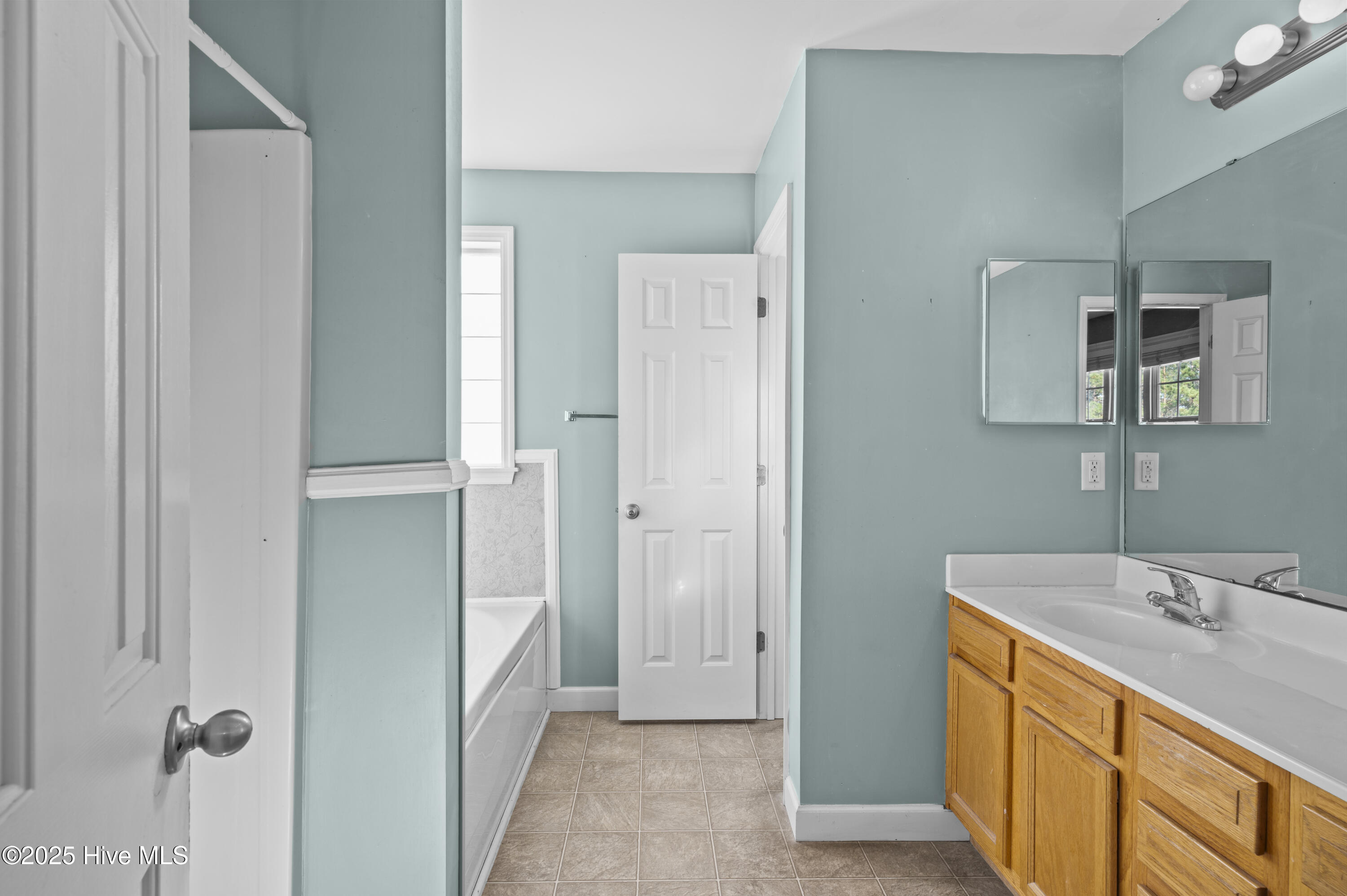 100546481 | Photo 22