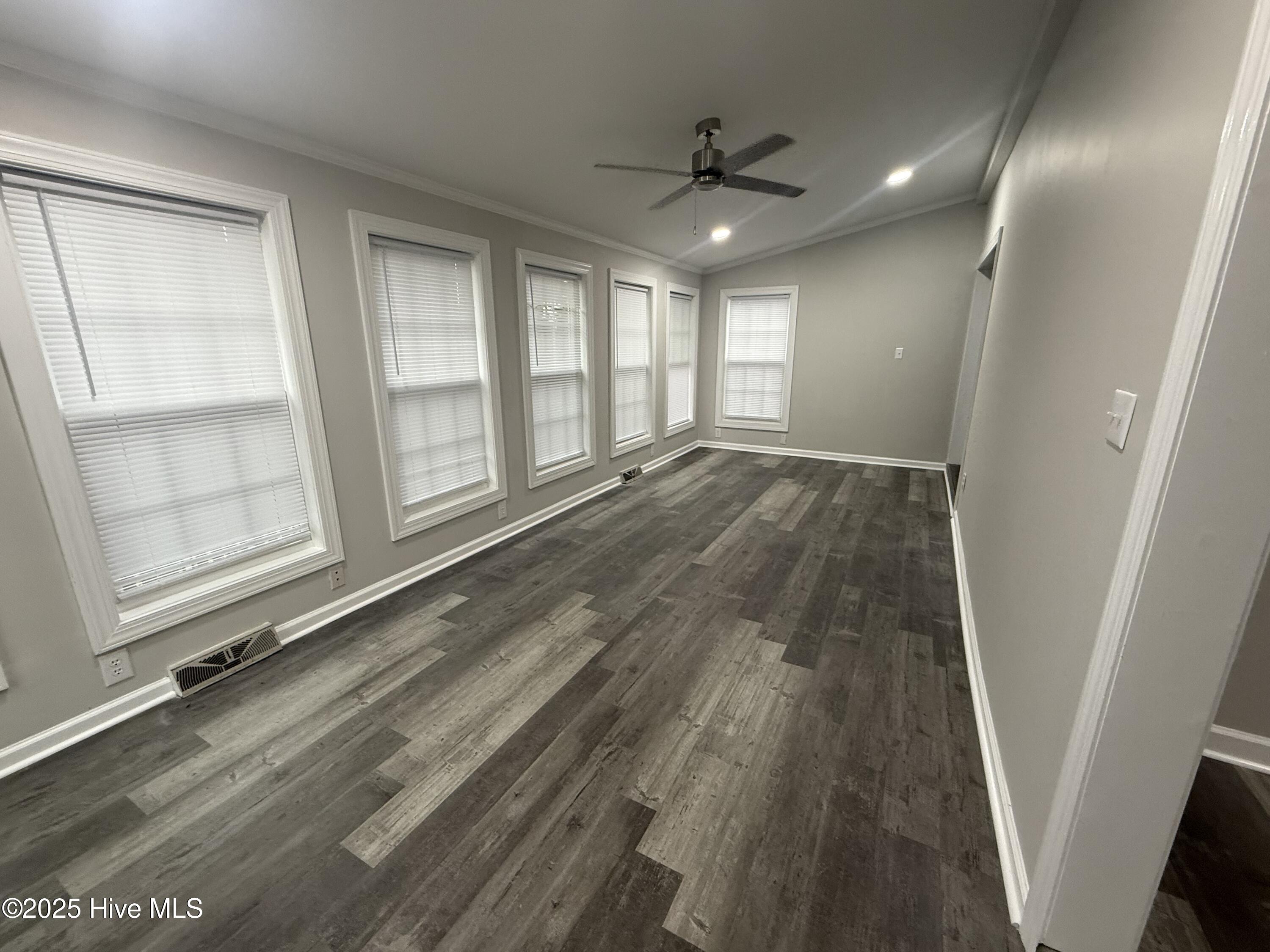 Exterior photo of 1215 E Wright Road, Greenville, NC 27858. MLS: 100588937