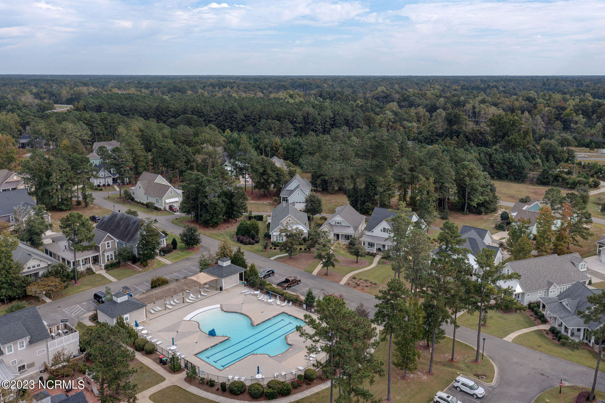 100568046 | Photo 89