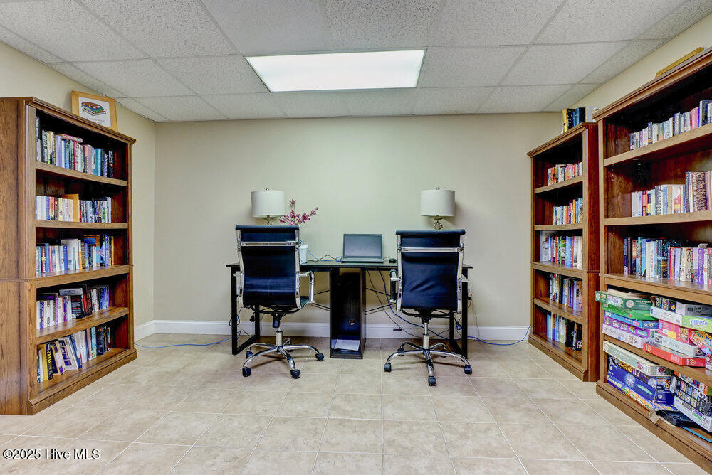 100520540 | Photo 28