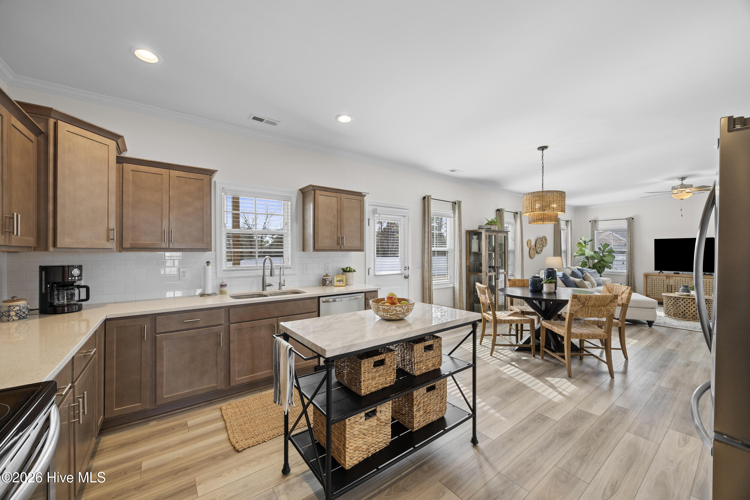 100555397 | Photo 18