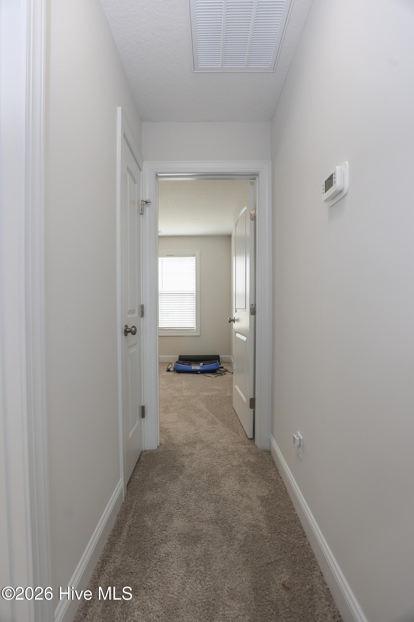 100566791 | Photo 30