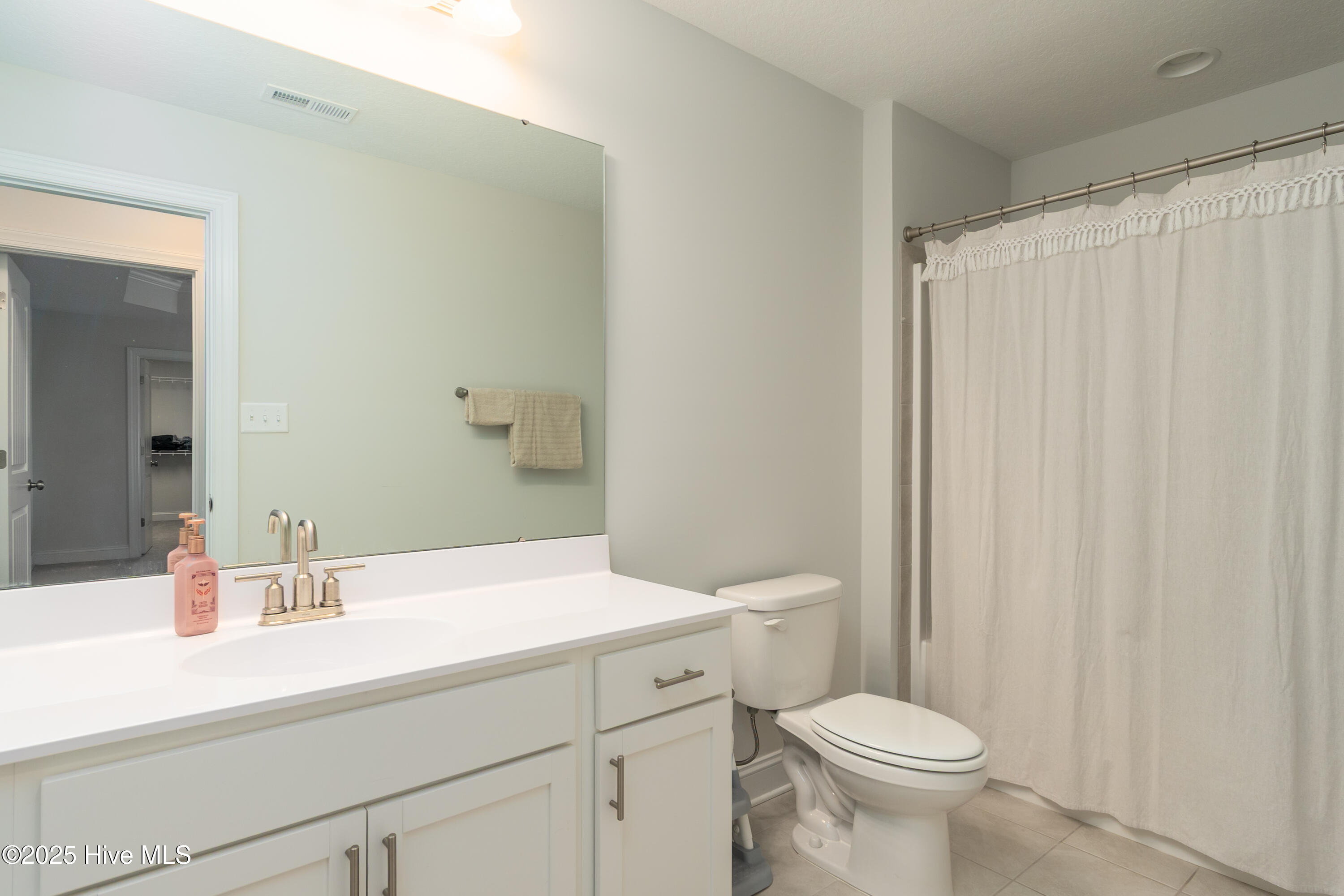 100502519 | Photo 26