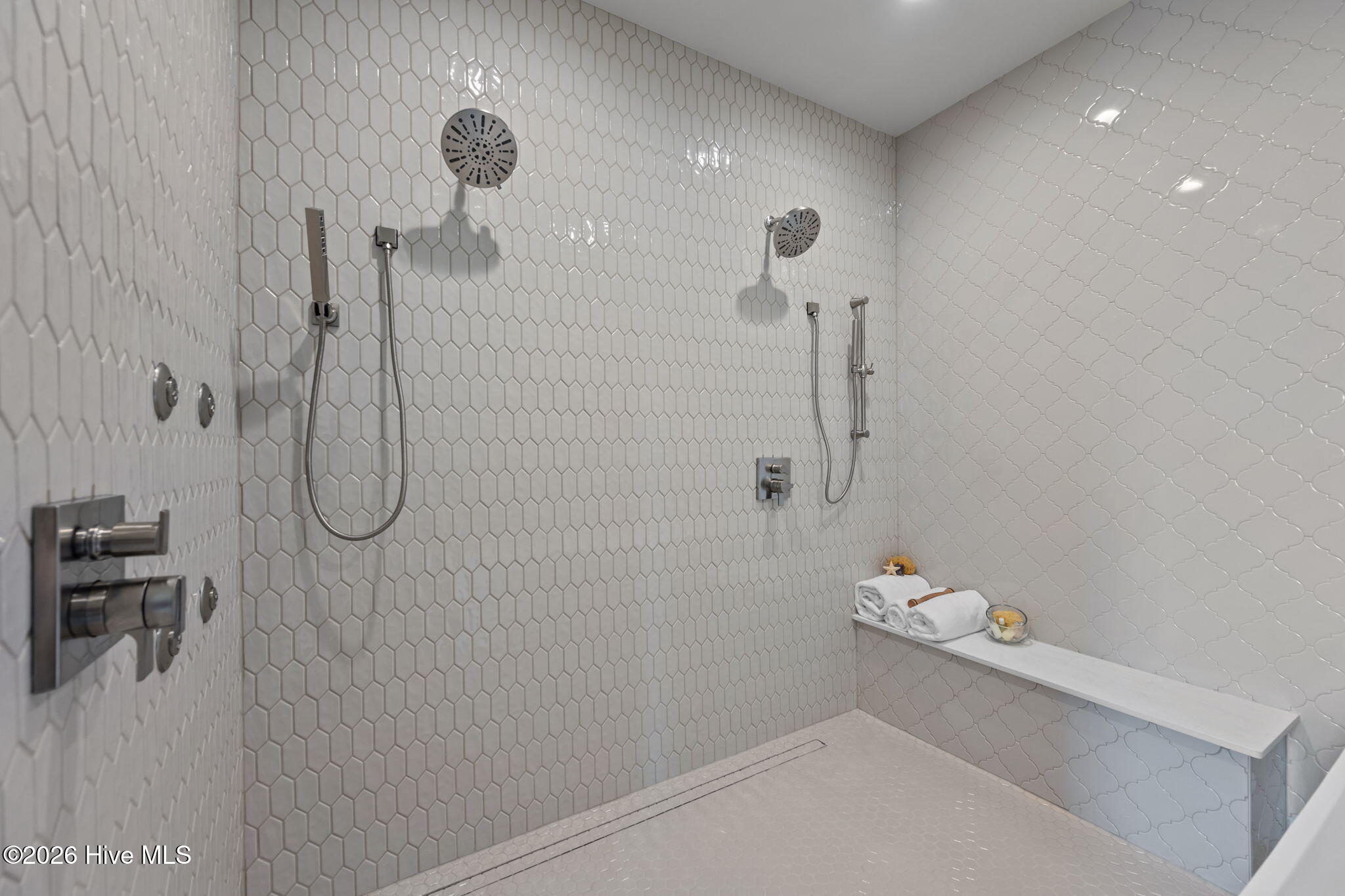 100552191 | Photo 77