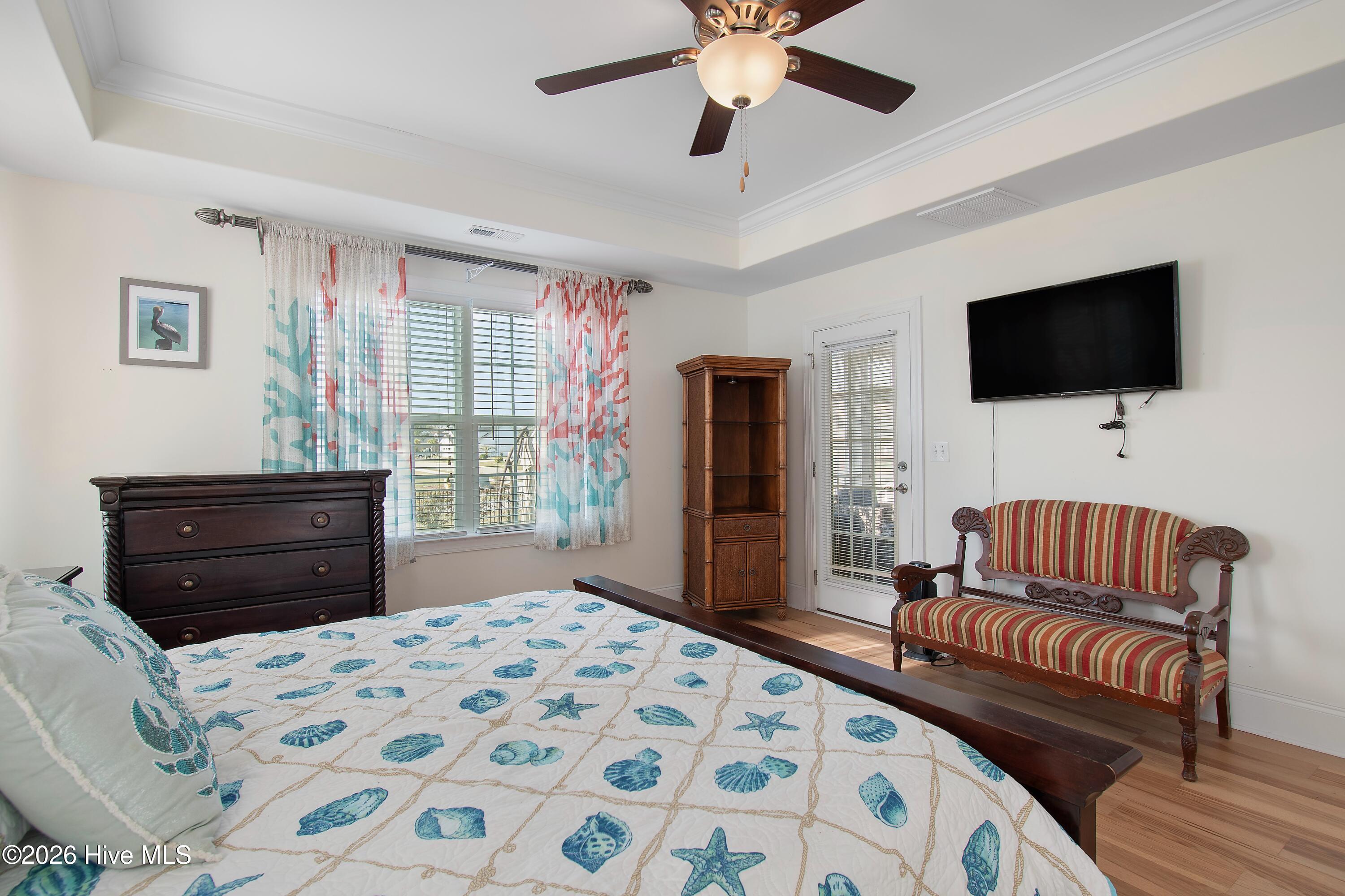 100548400 | Photo 24