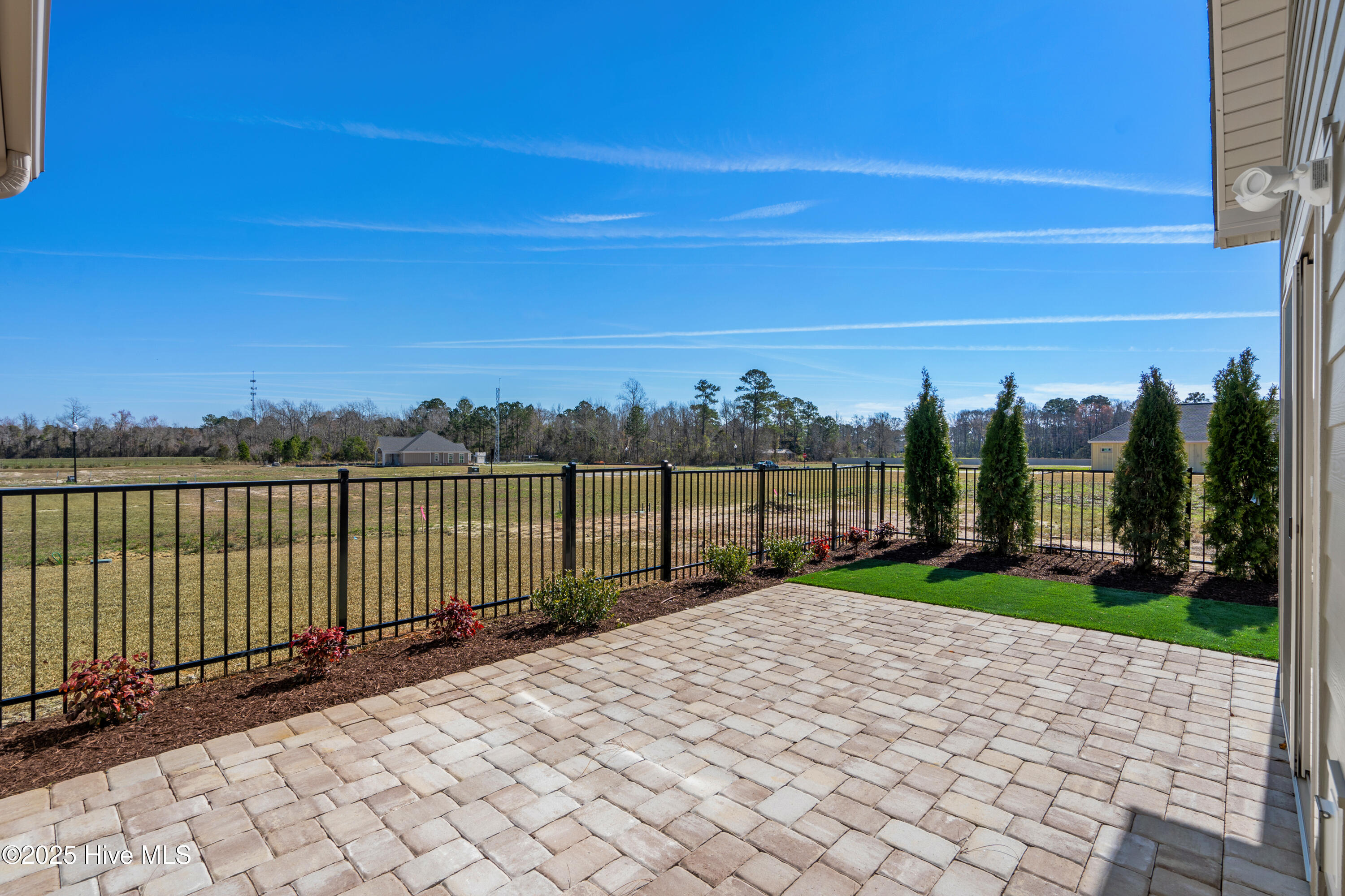 100549256 | Photo 20