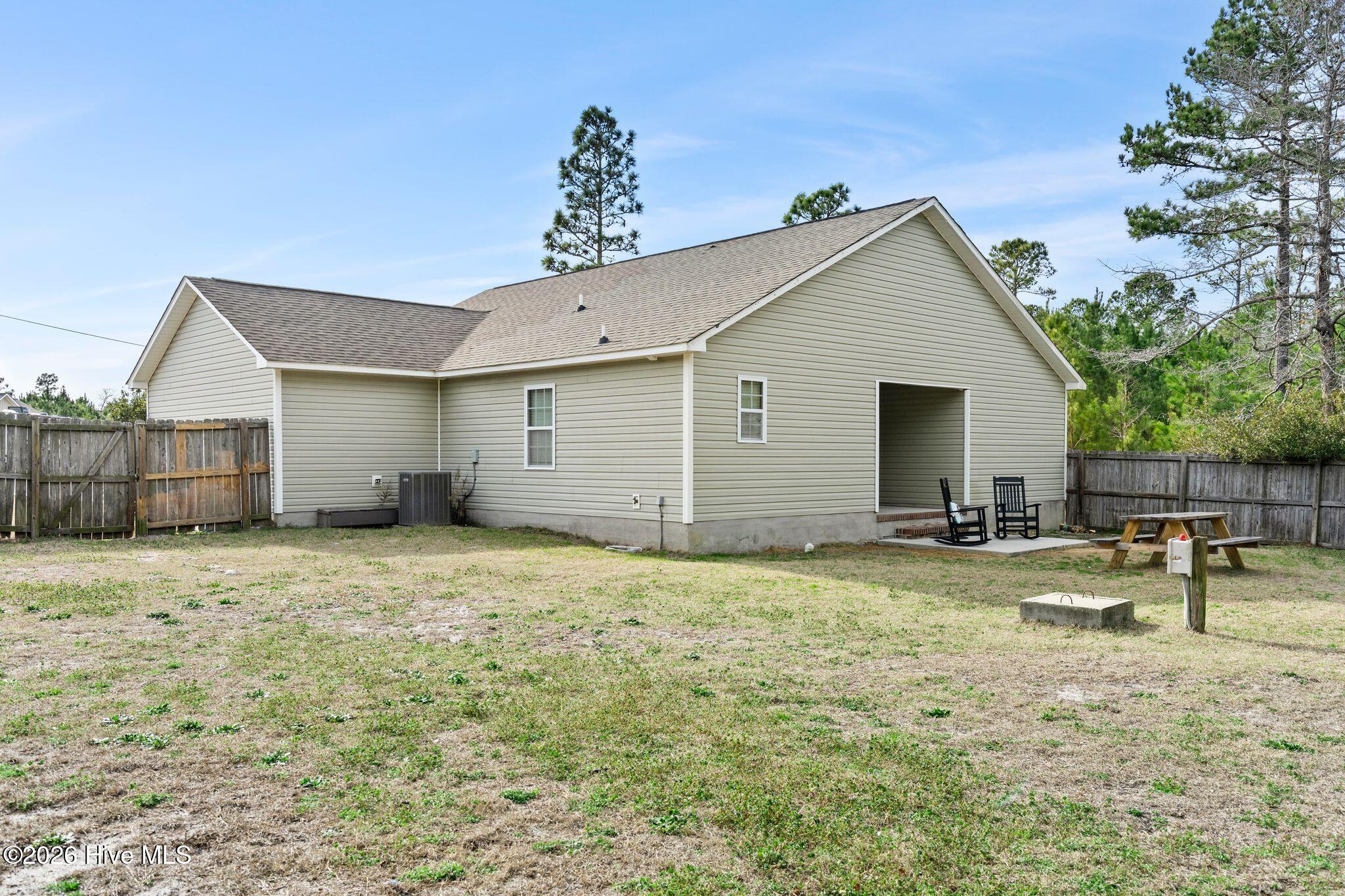 100556987 | Photo 40