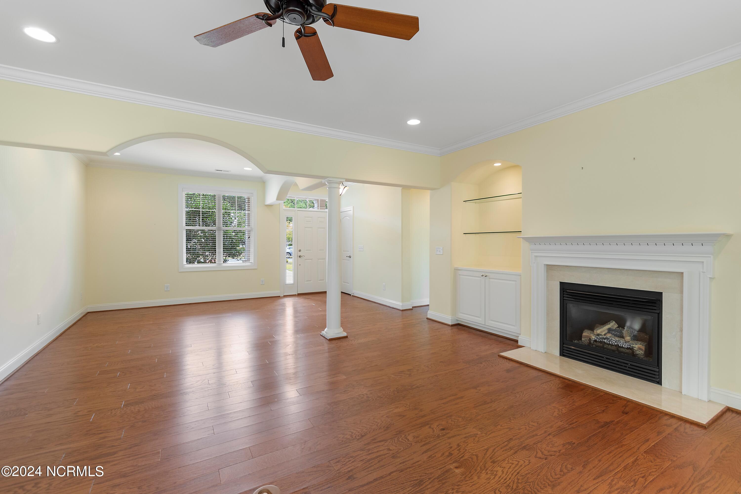 100547754 | Photo 10