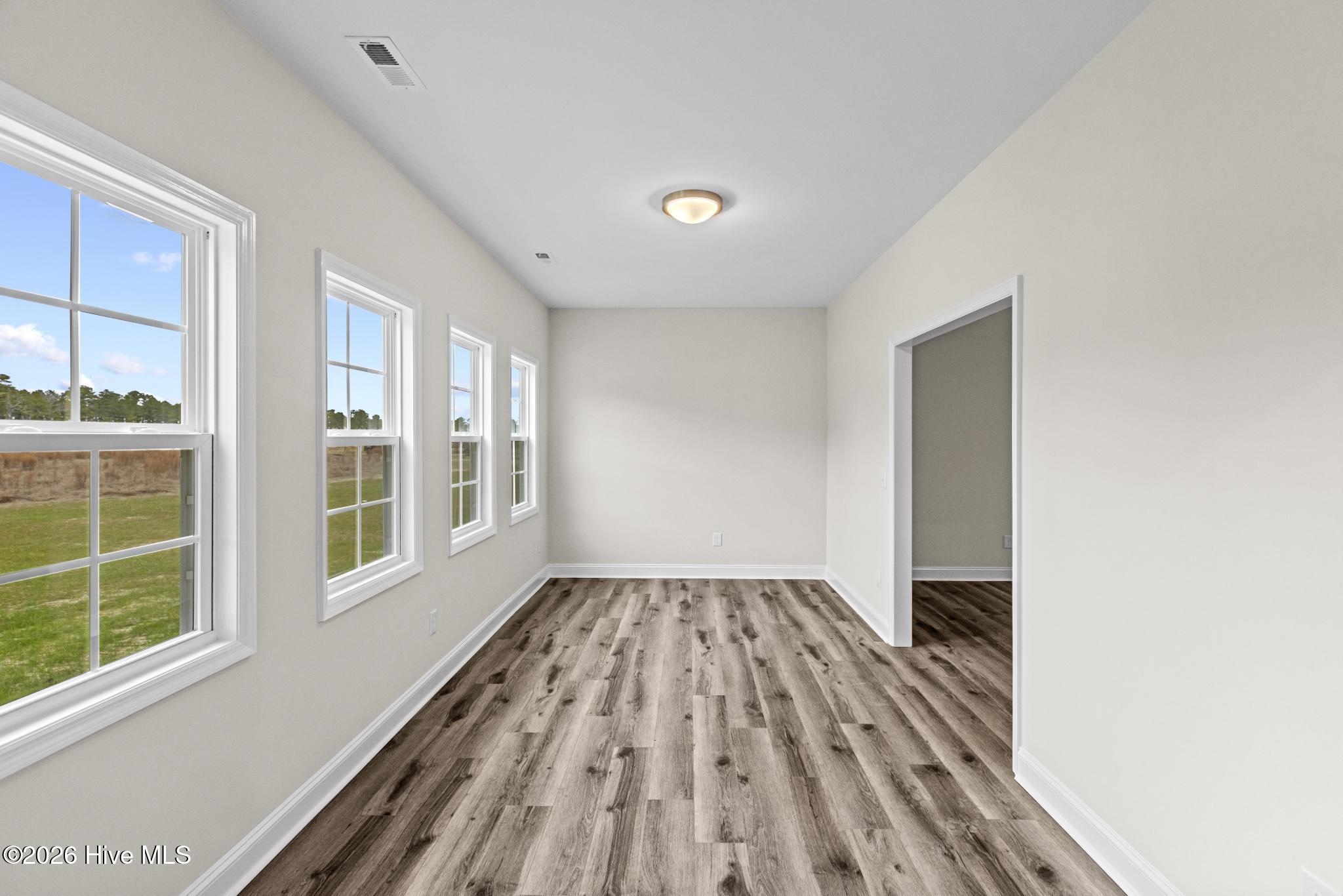 100544641 | Photo 10