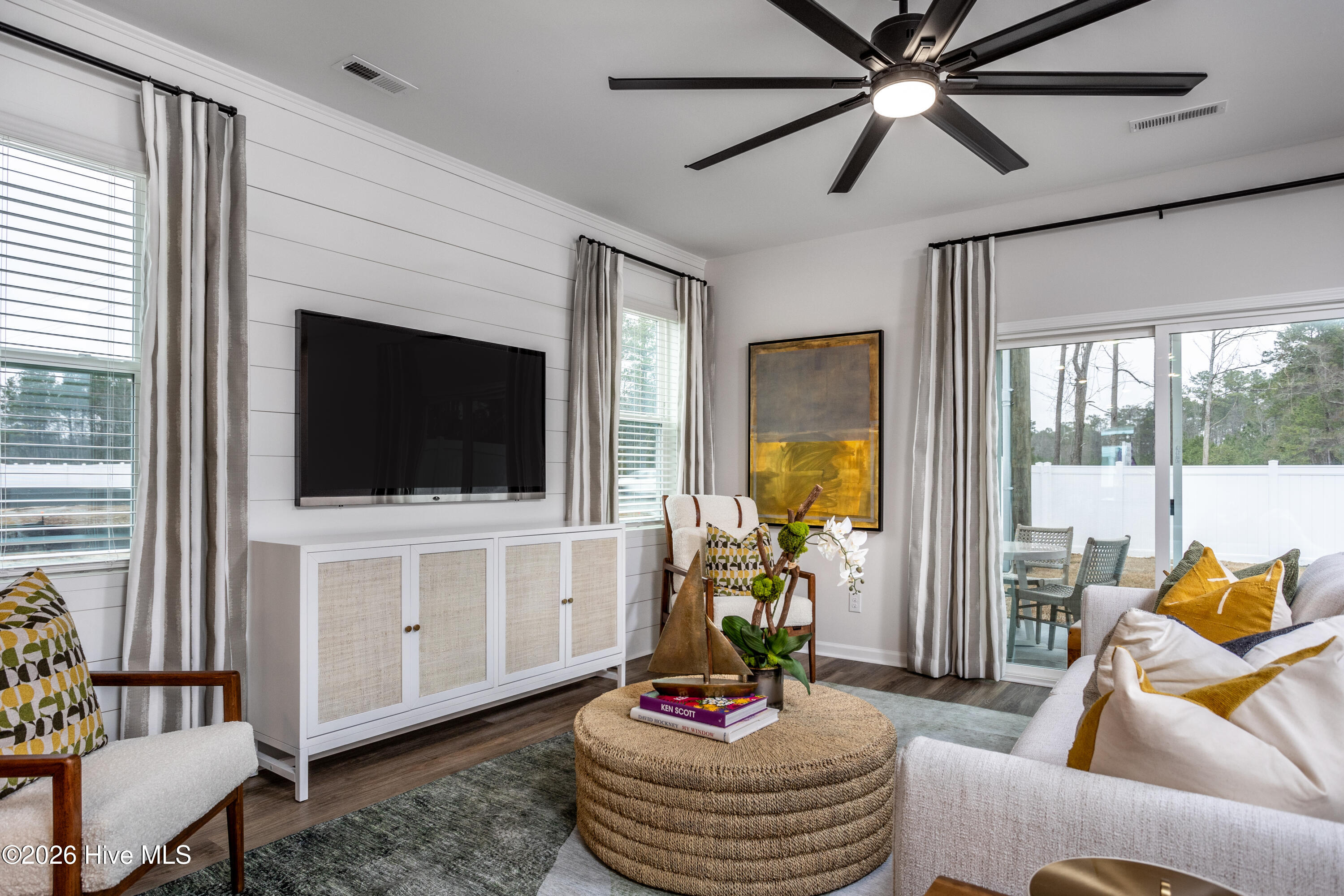 100547505 | Photo 13