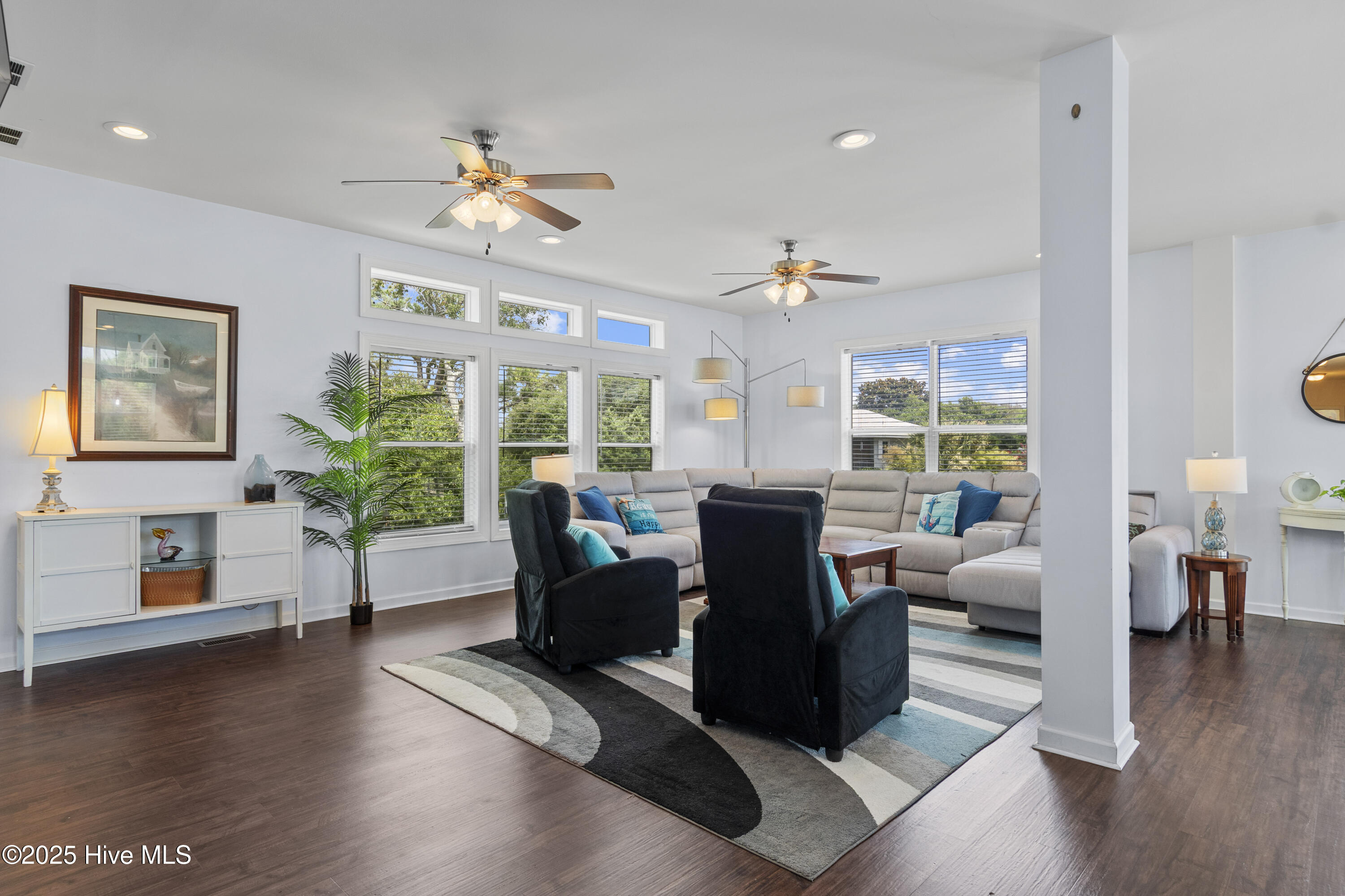 100520173 | Photo 20