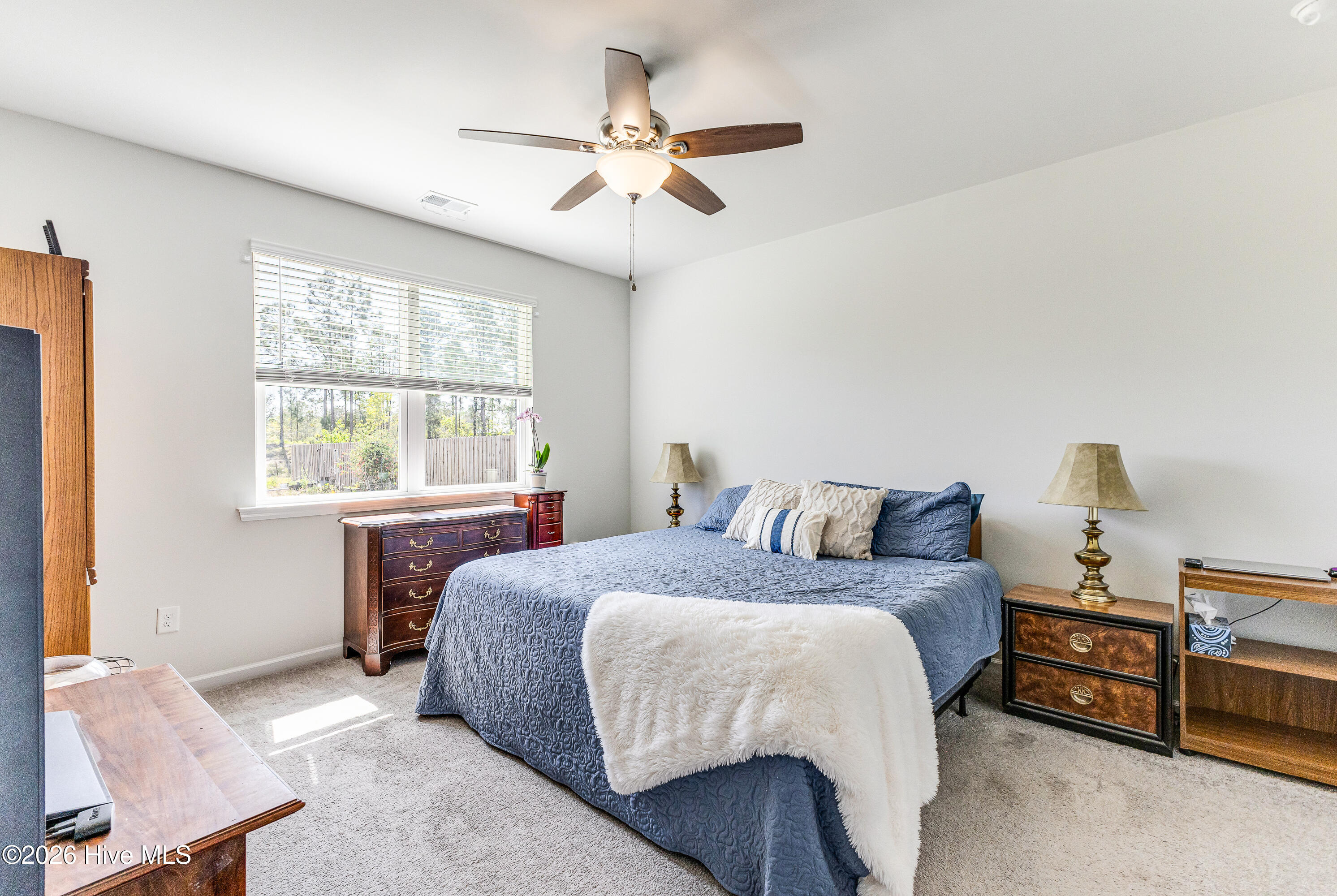 100566336 | Photo 23