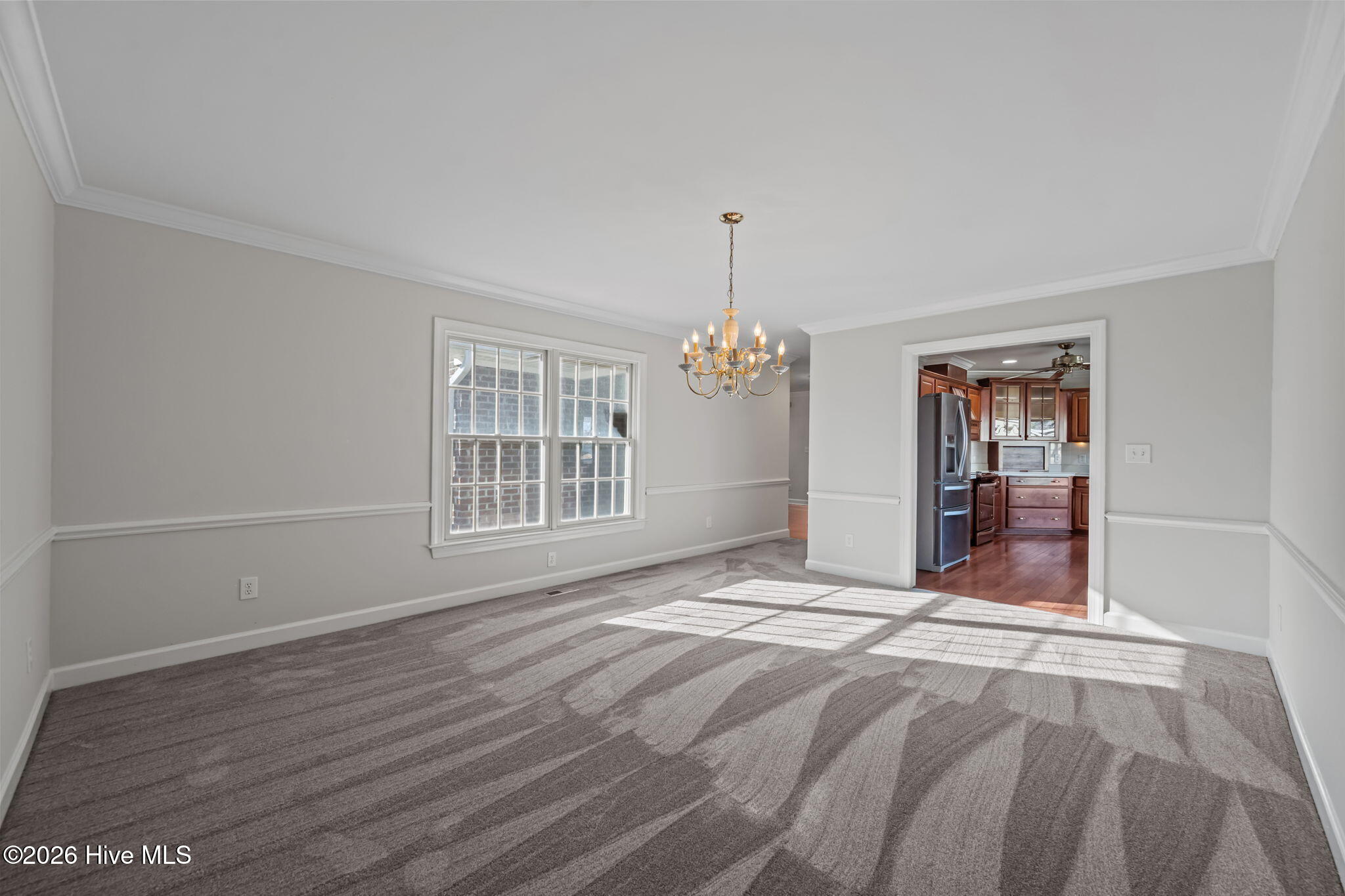 100542324 | Photo 41