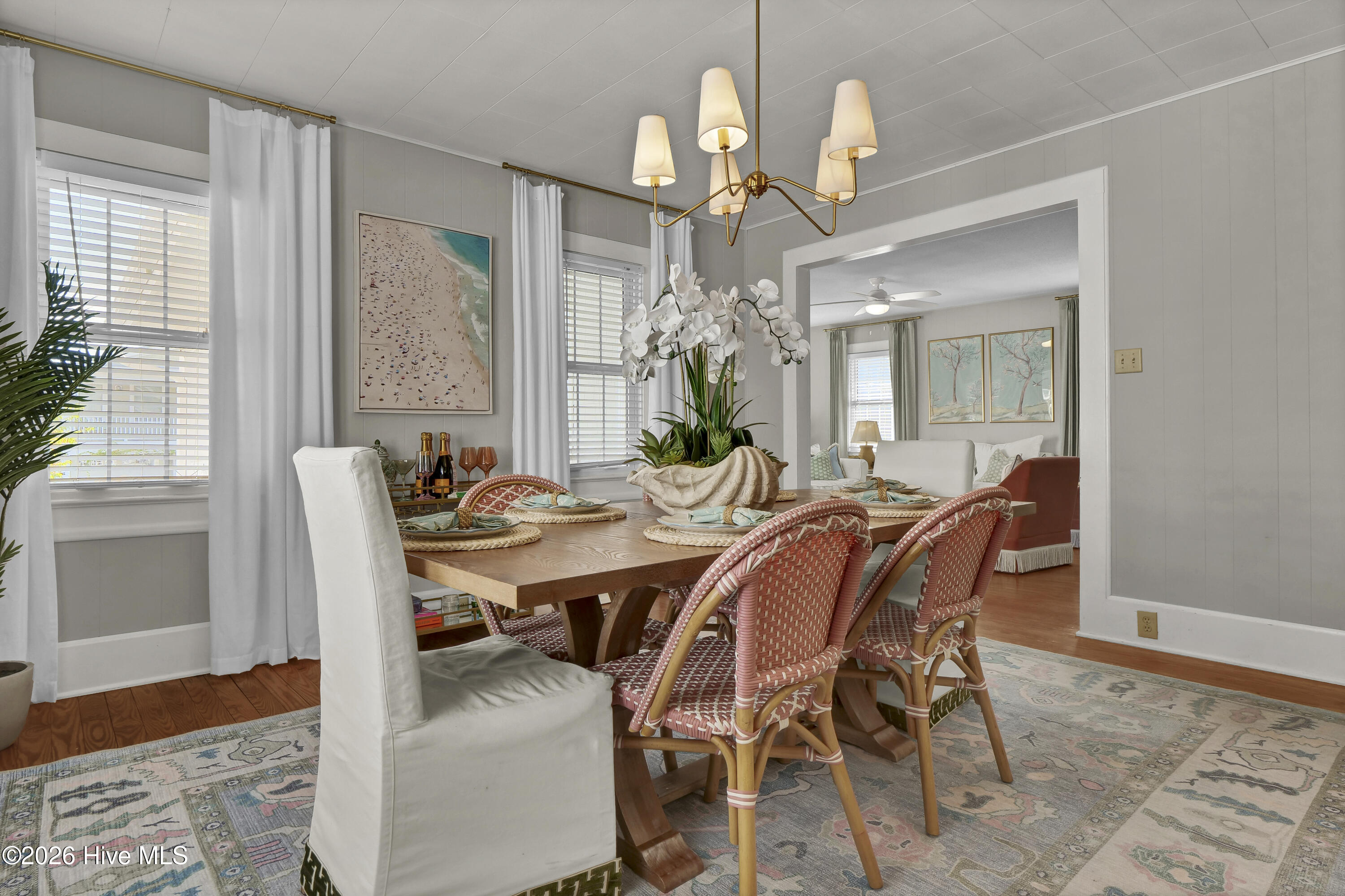 100549449 | Photo 11