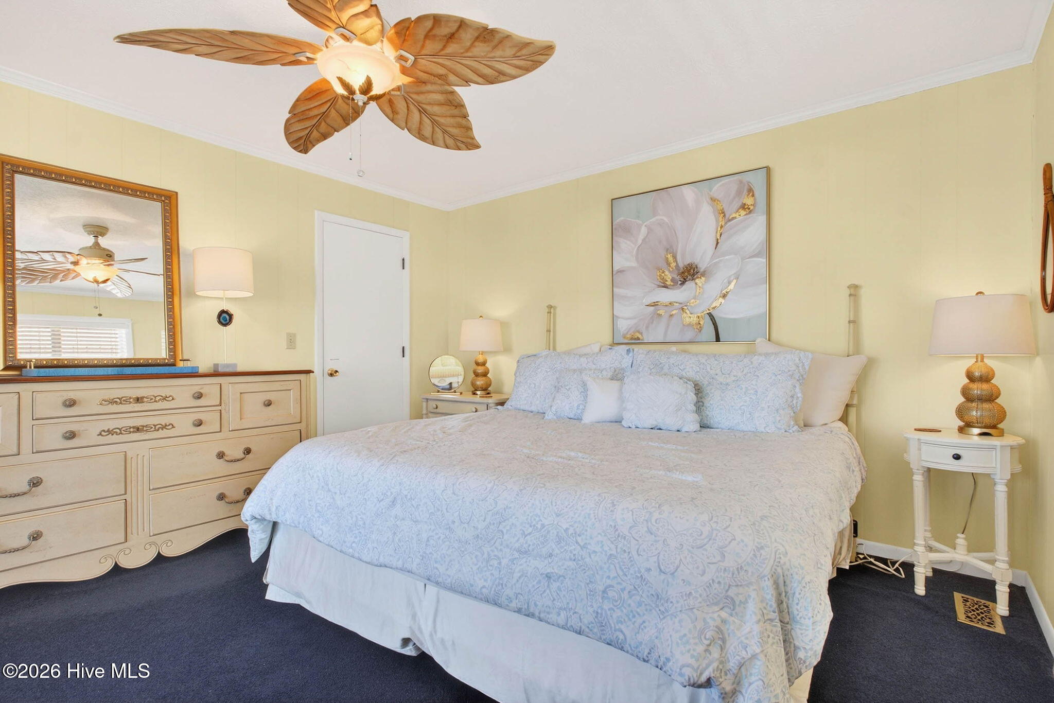 100564283 | Photo 25