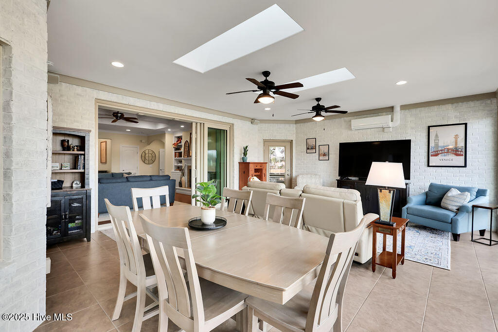 100544404 | Photo 21