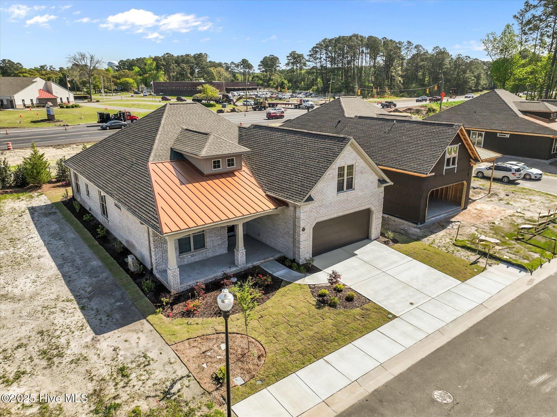 100501271 | Photo 37