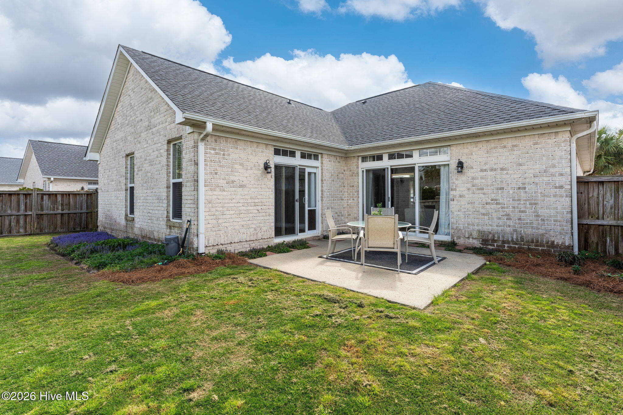 100564591 | Photo 27