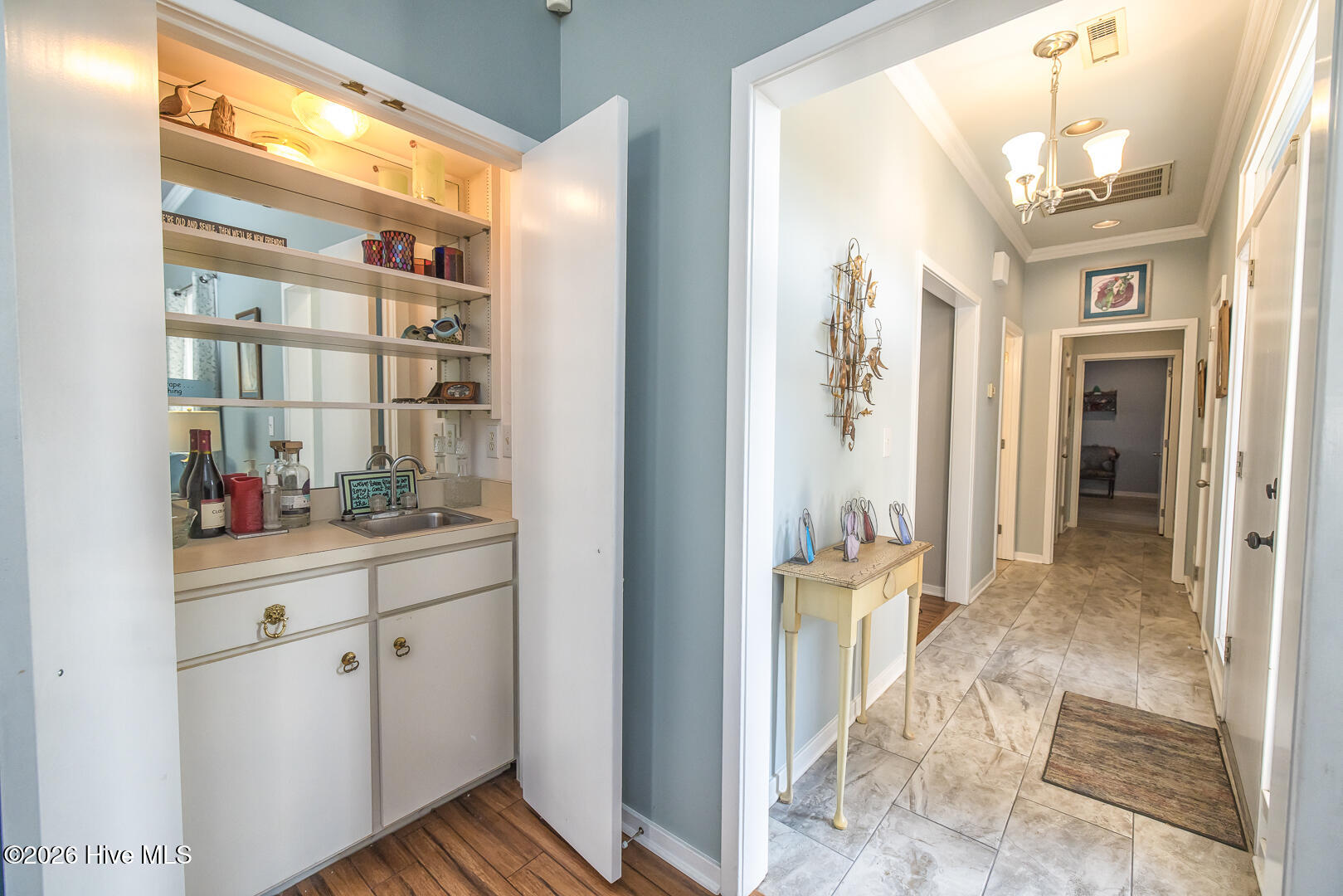 100549741 | Photo 10