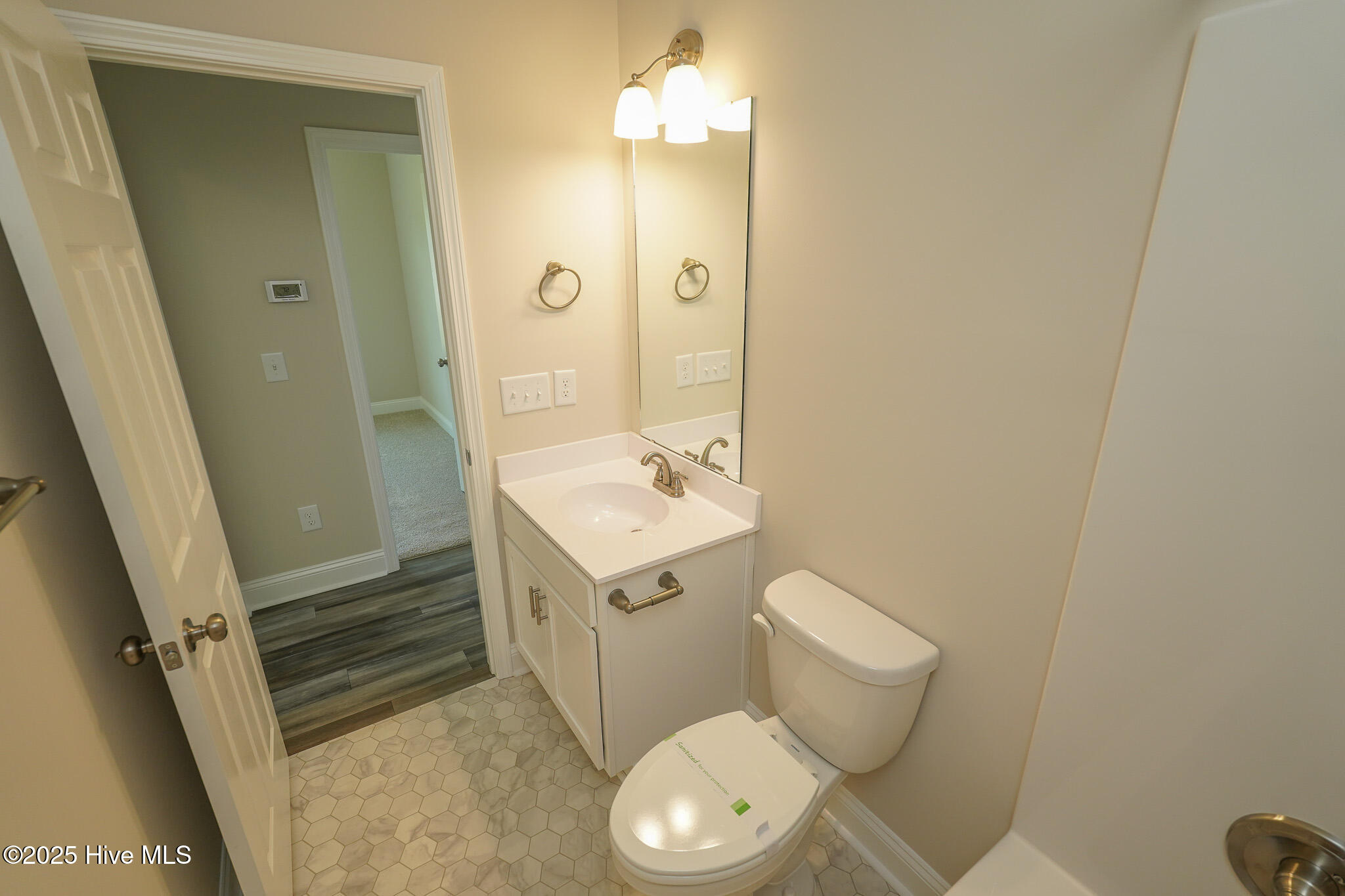 100488193 | Photo 13