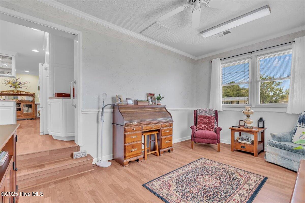 100542832 | Photo 30