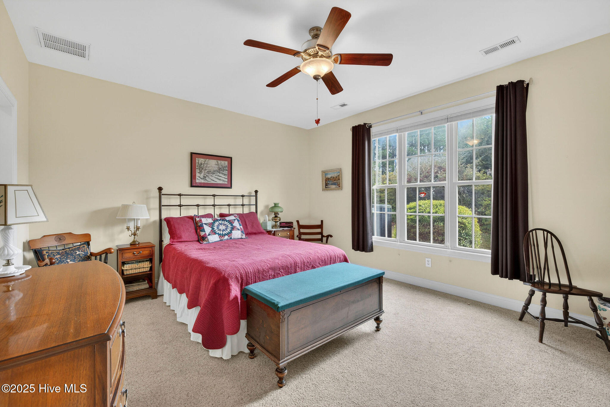 100544453 | Photo 16