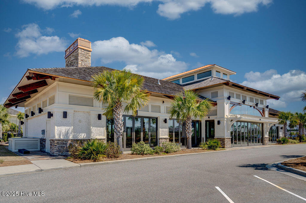 100529139 | Photo 62