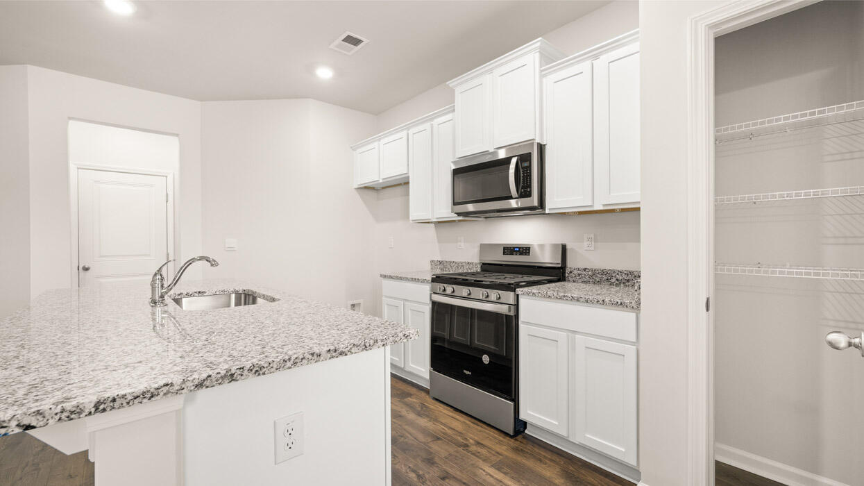 Maywood 741 Grovebury Ct lot 129 012