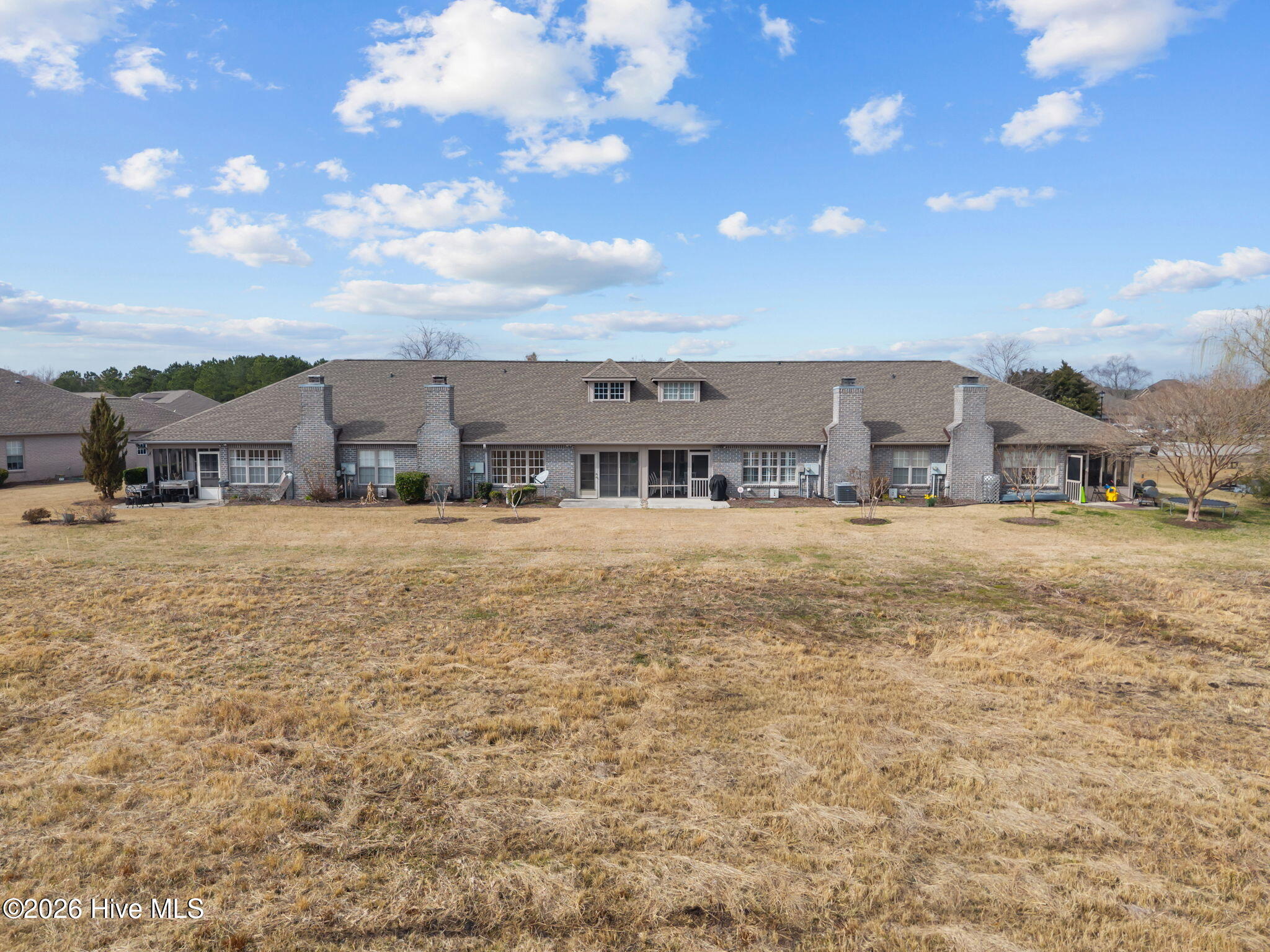 100556733 | Photo 26