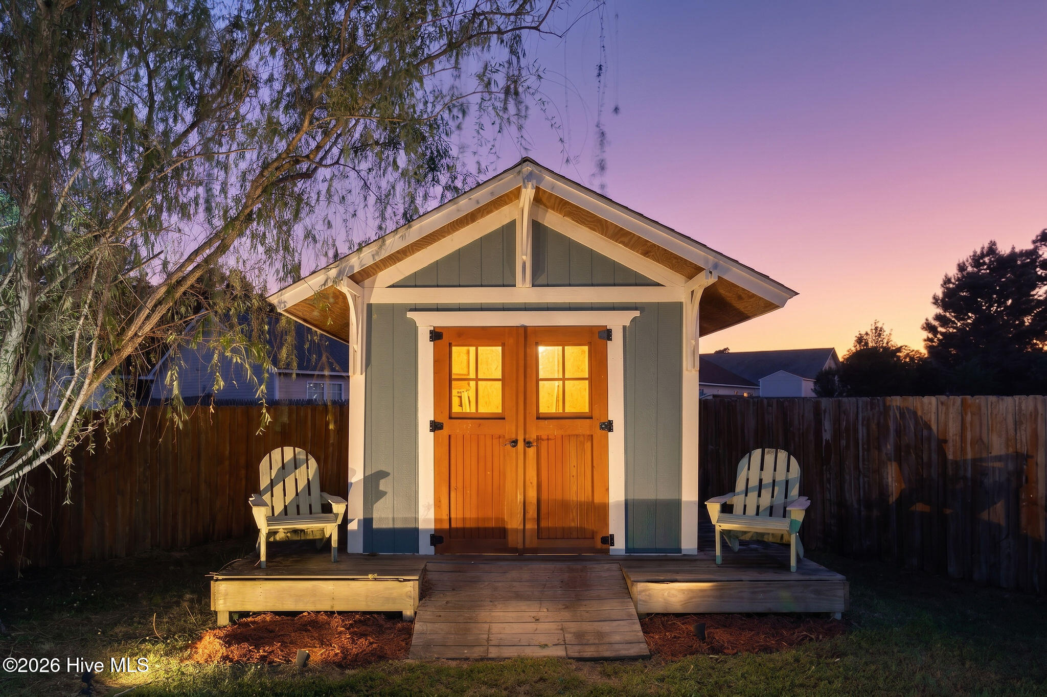 100568872 | Photo 5
