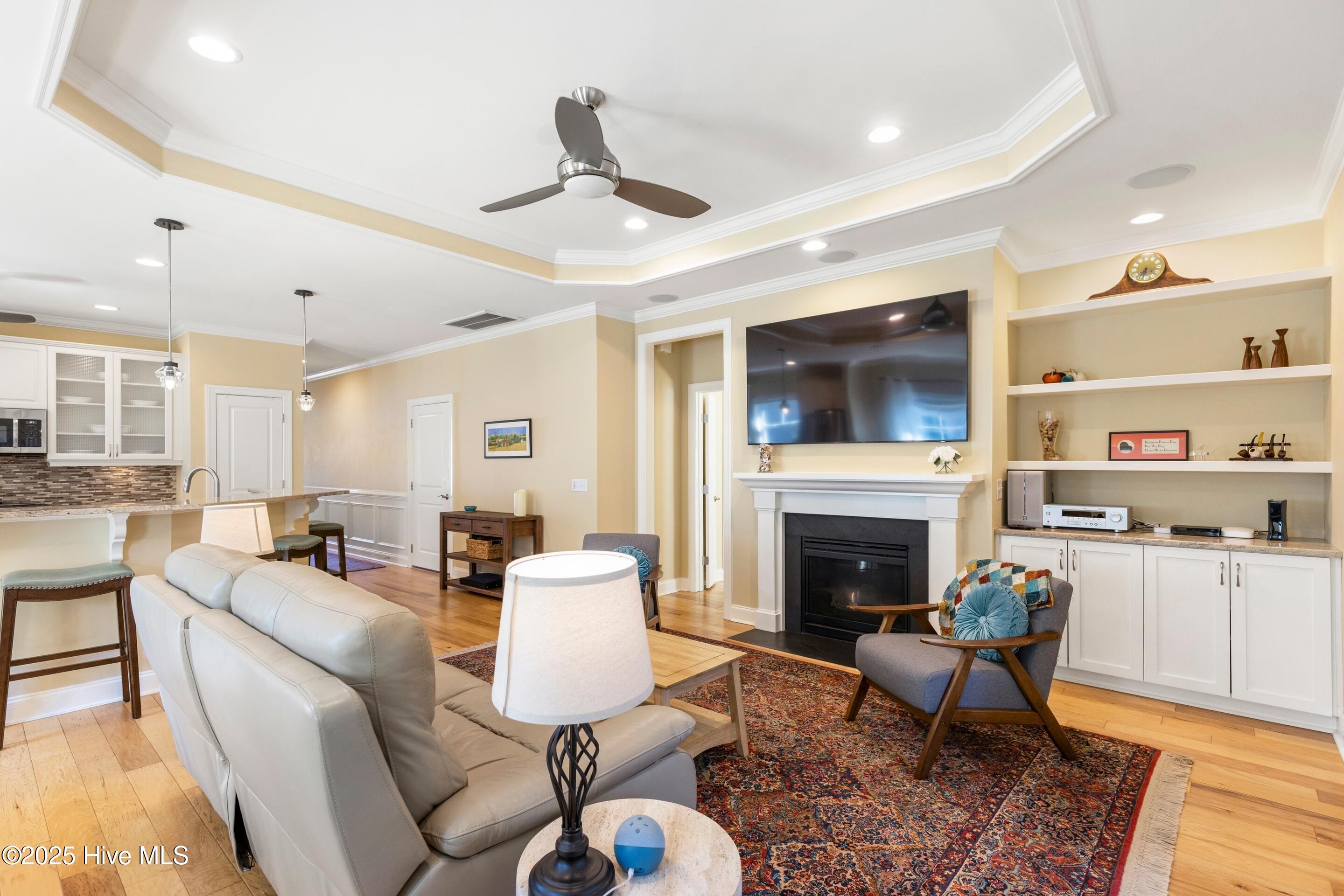 100537619 | Photo 13