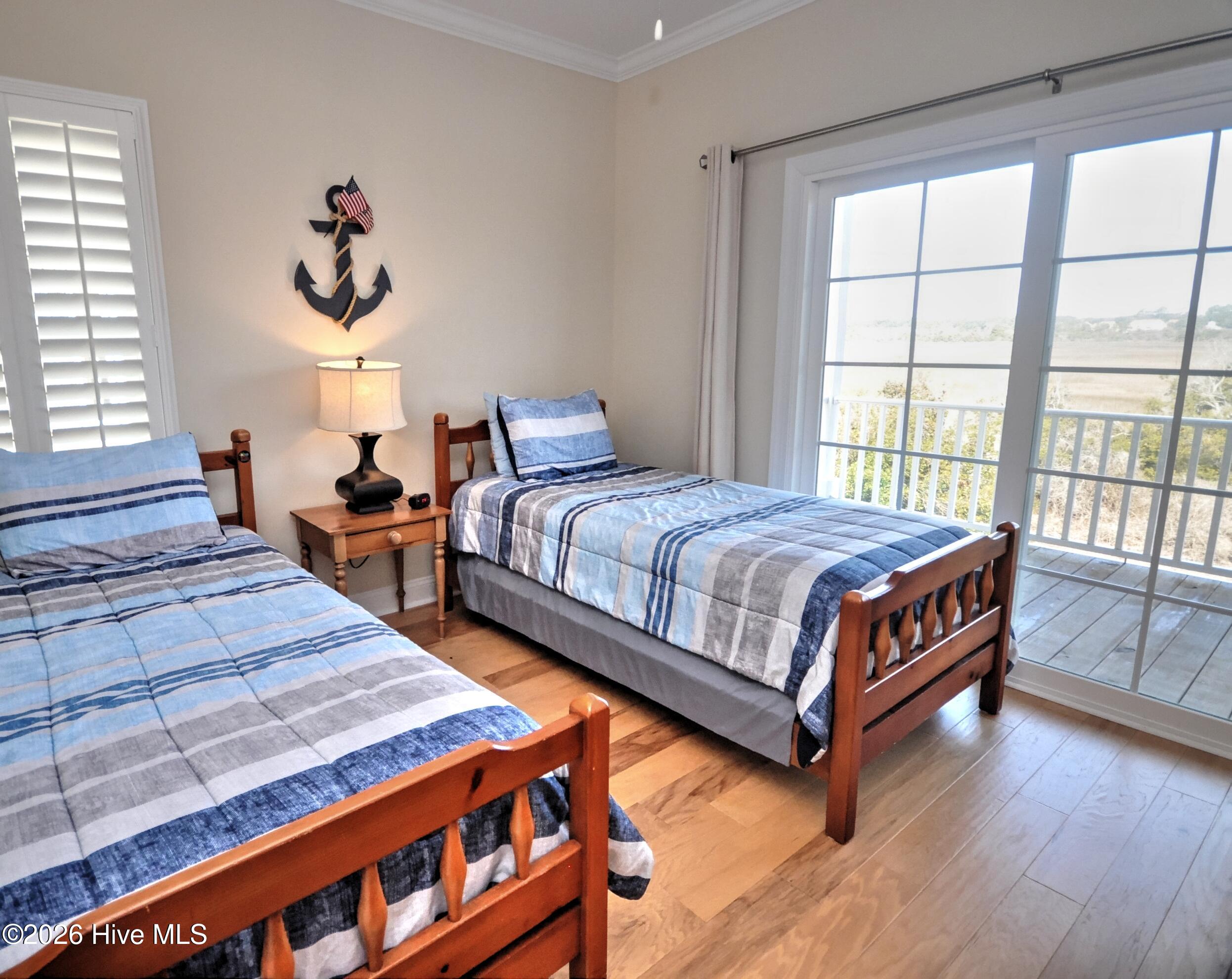 100558783 | Photo 37