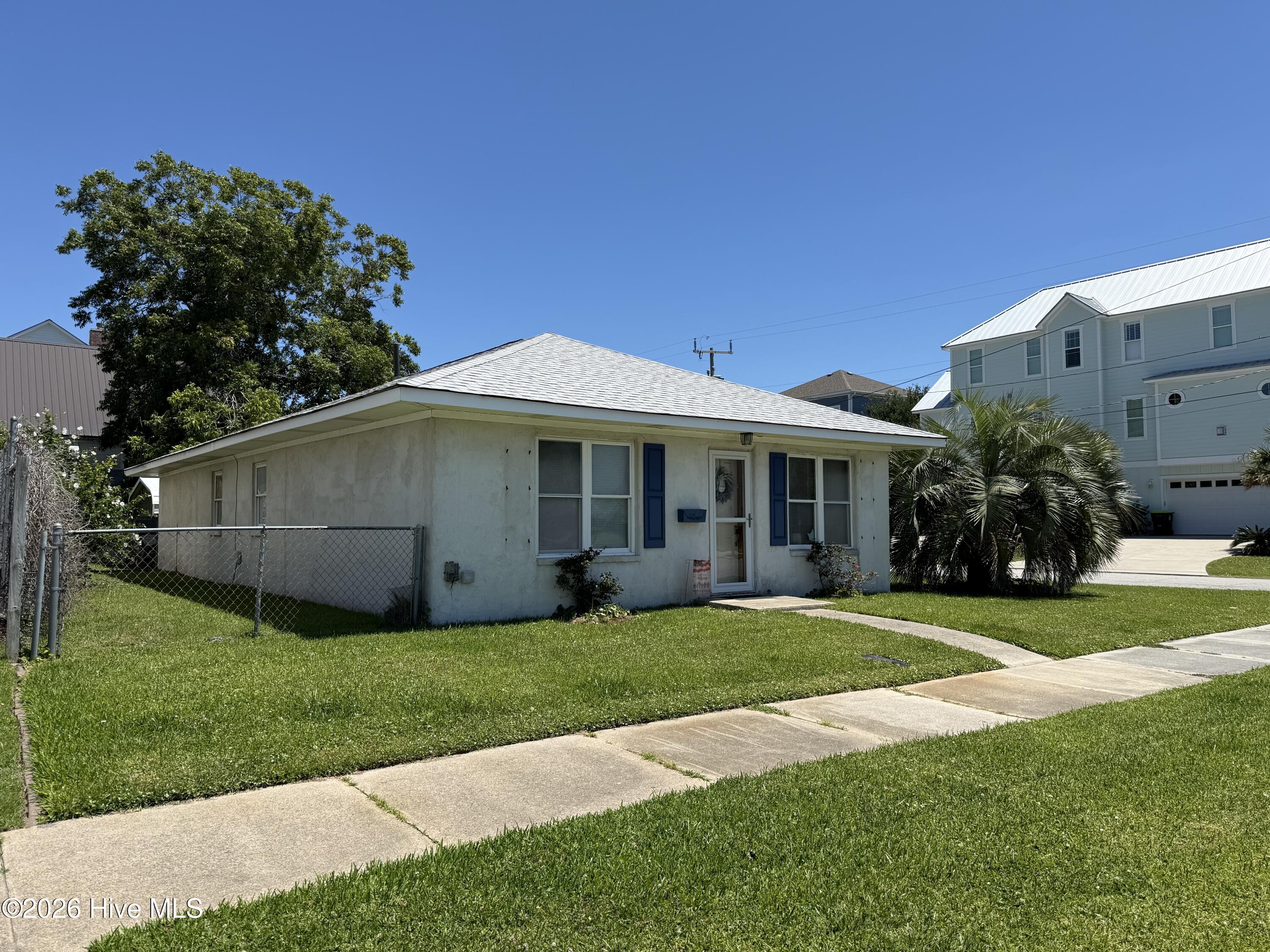 Exterior photo of 1100 Shepard Street, Morehead City, NC 28557. MLS: 100584237