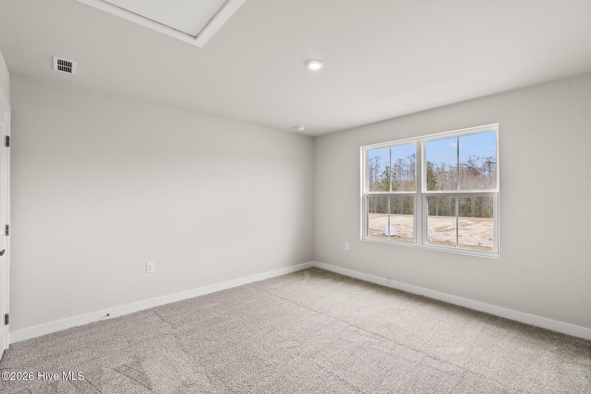 100546061 | Photo 17