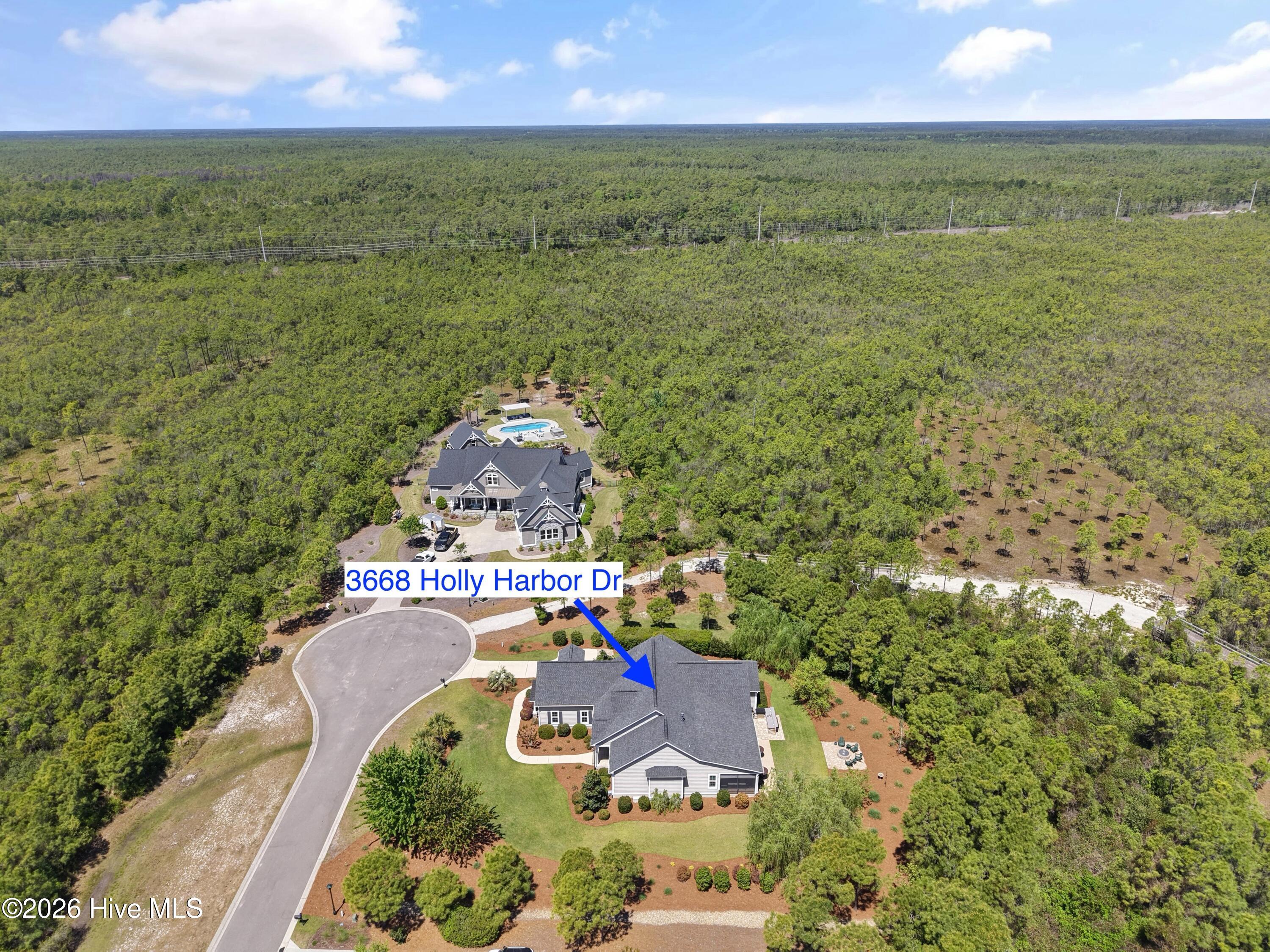 100568990 | Photo 73