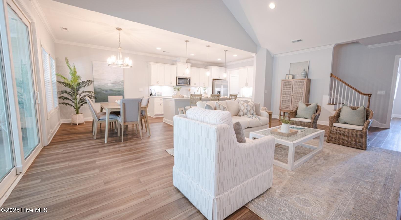 100484534 | Photo 13