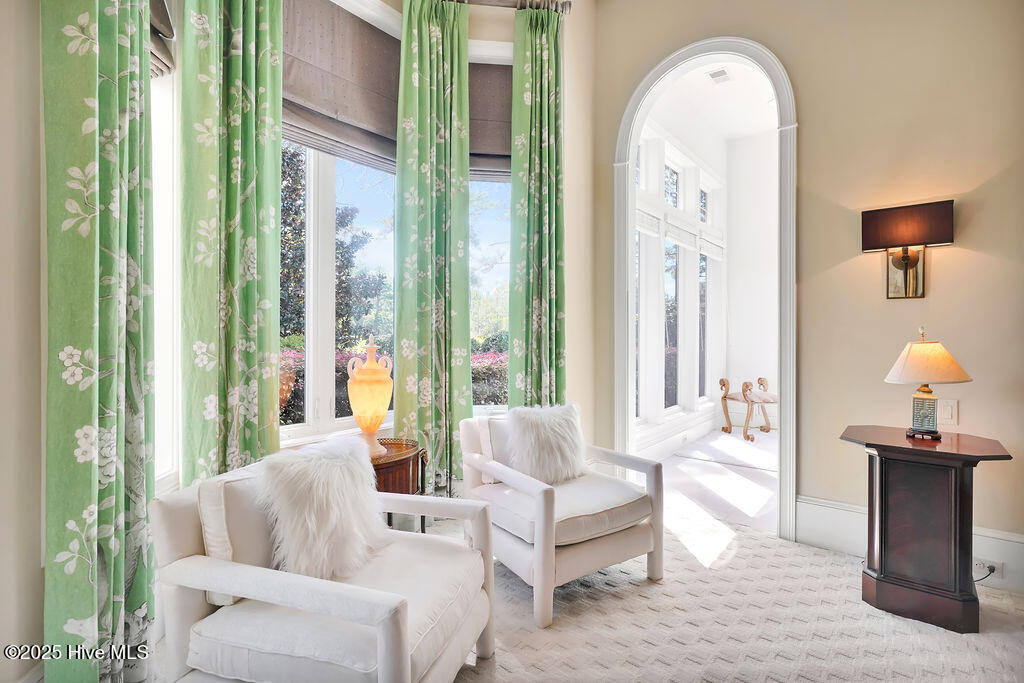 100535984 | Photo 28