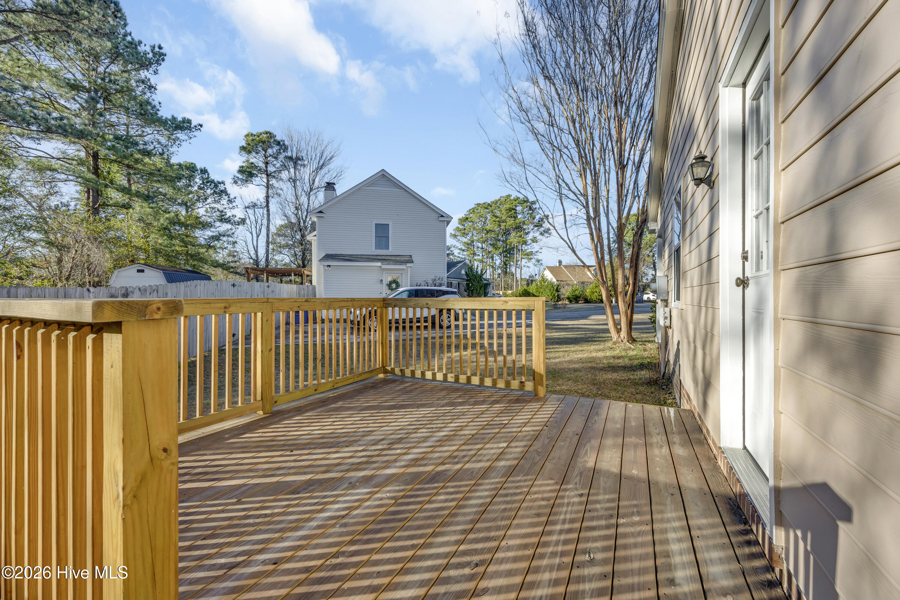 100543964 | Photo 22