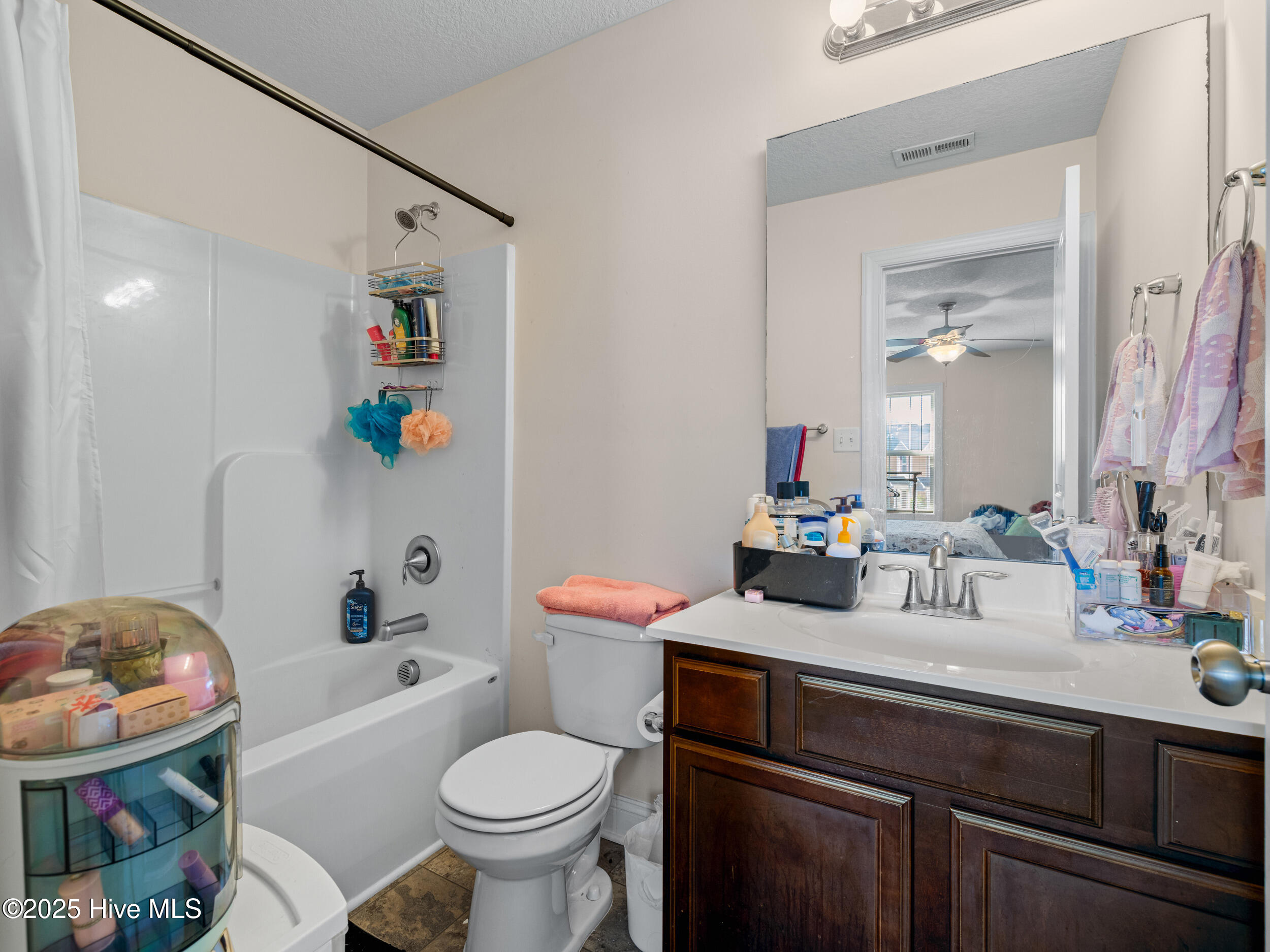 100541514 | Photo 27