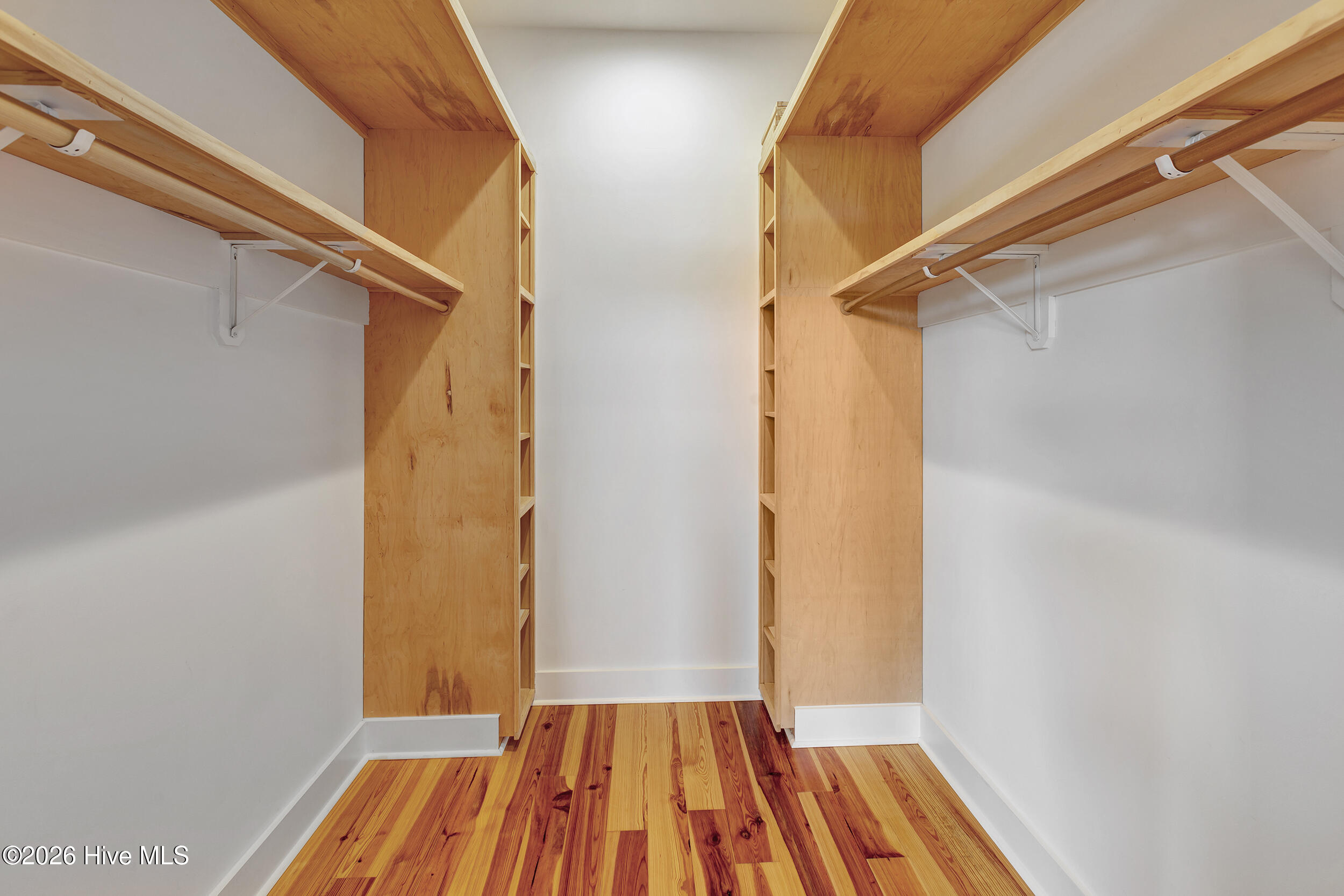 5709 Landing 